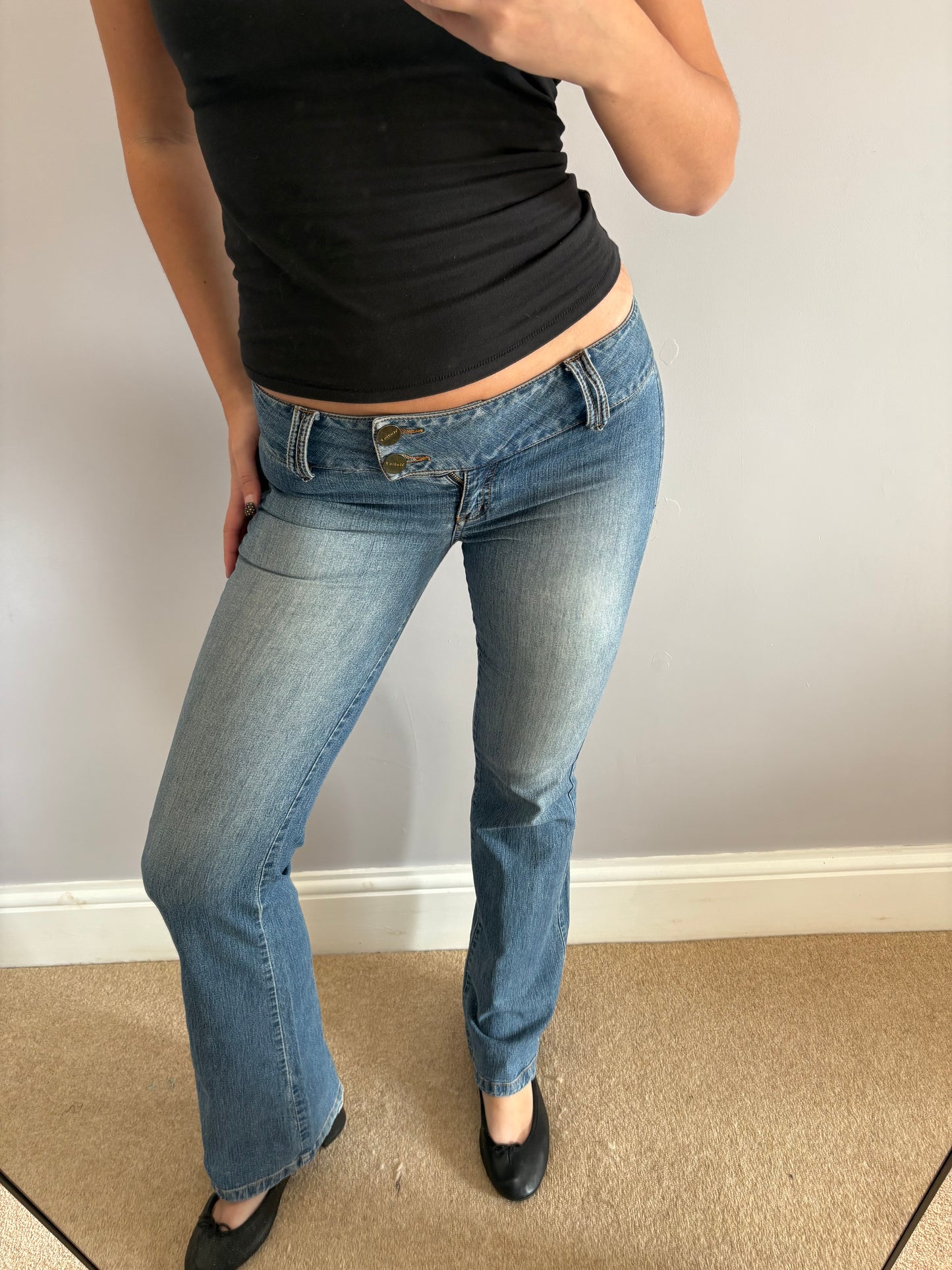 low waisted jeans