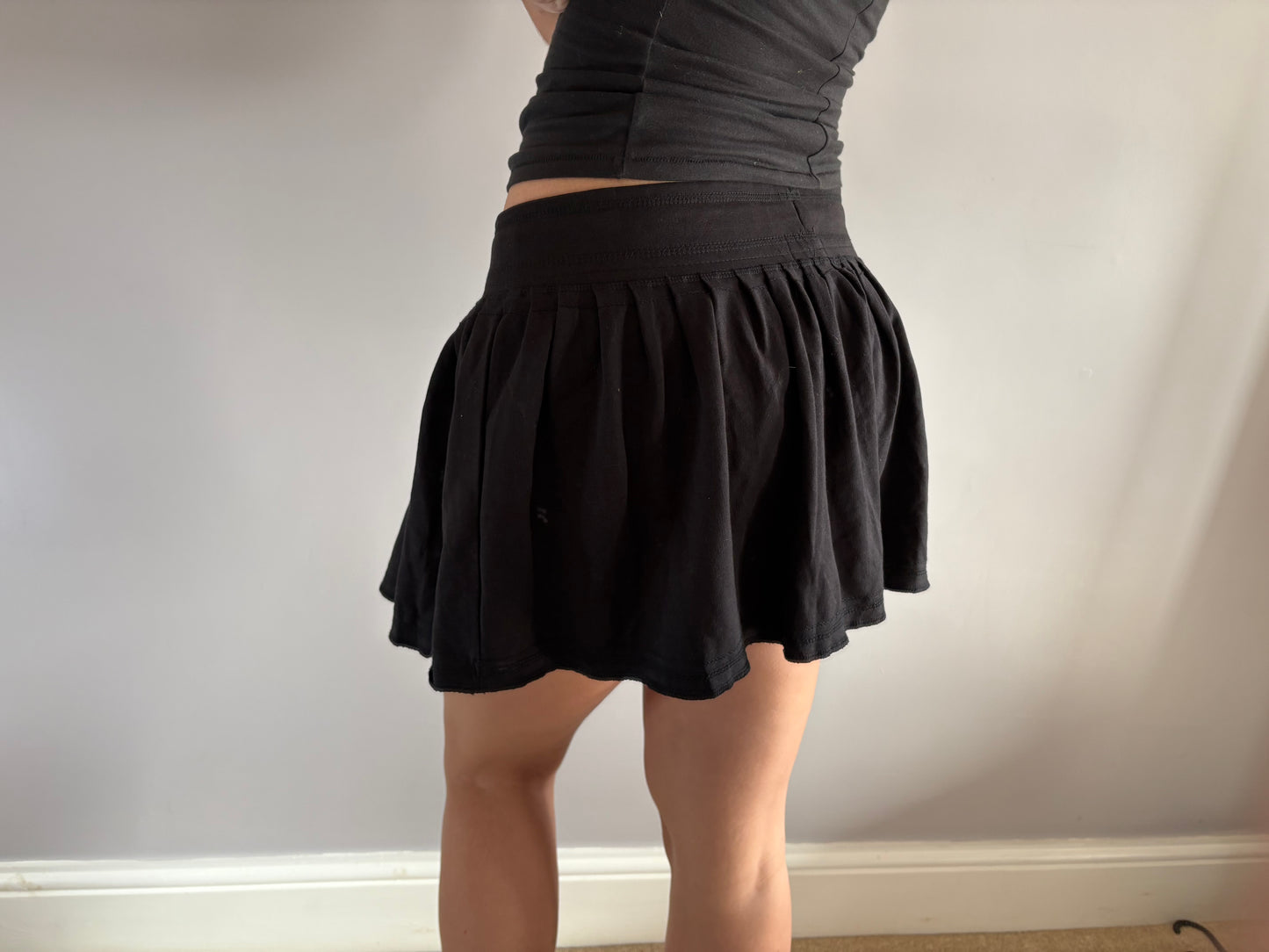 y2k mini skirt