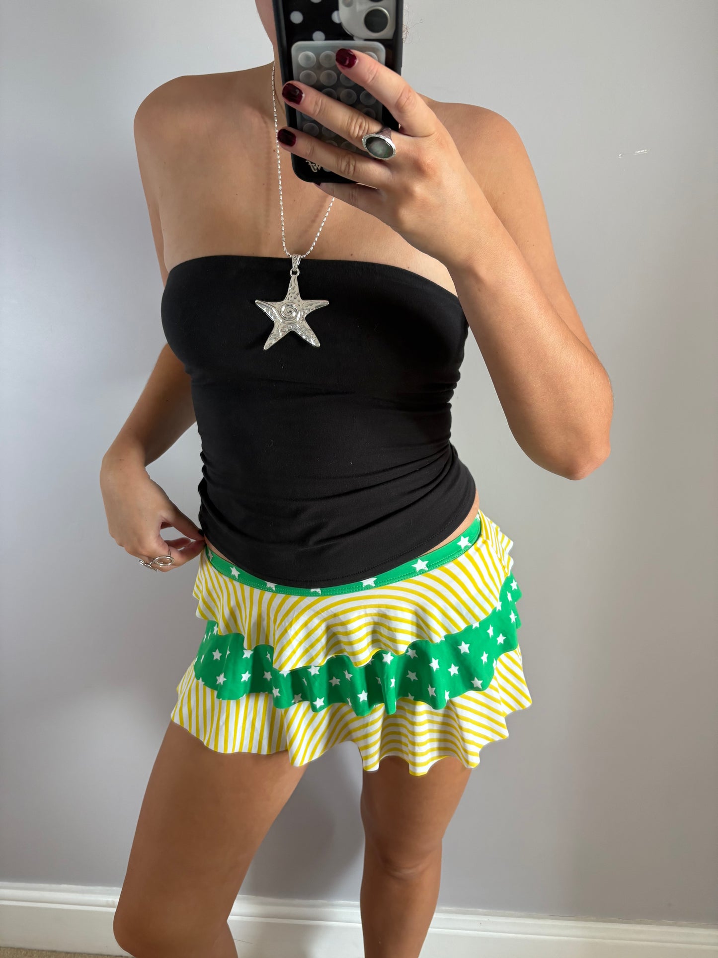 star mini skirt