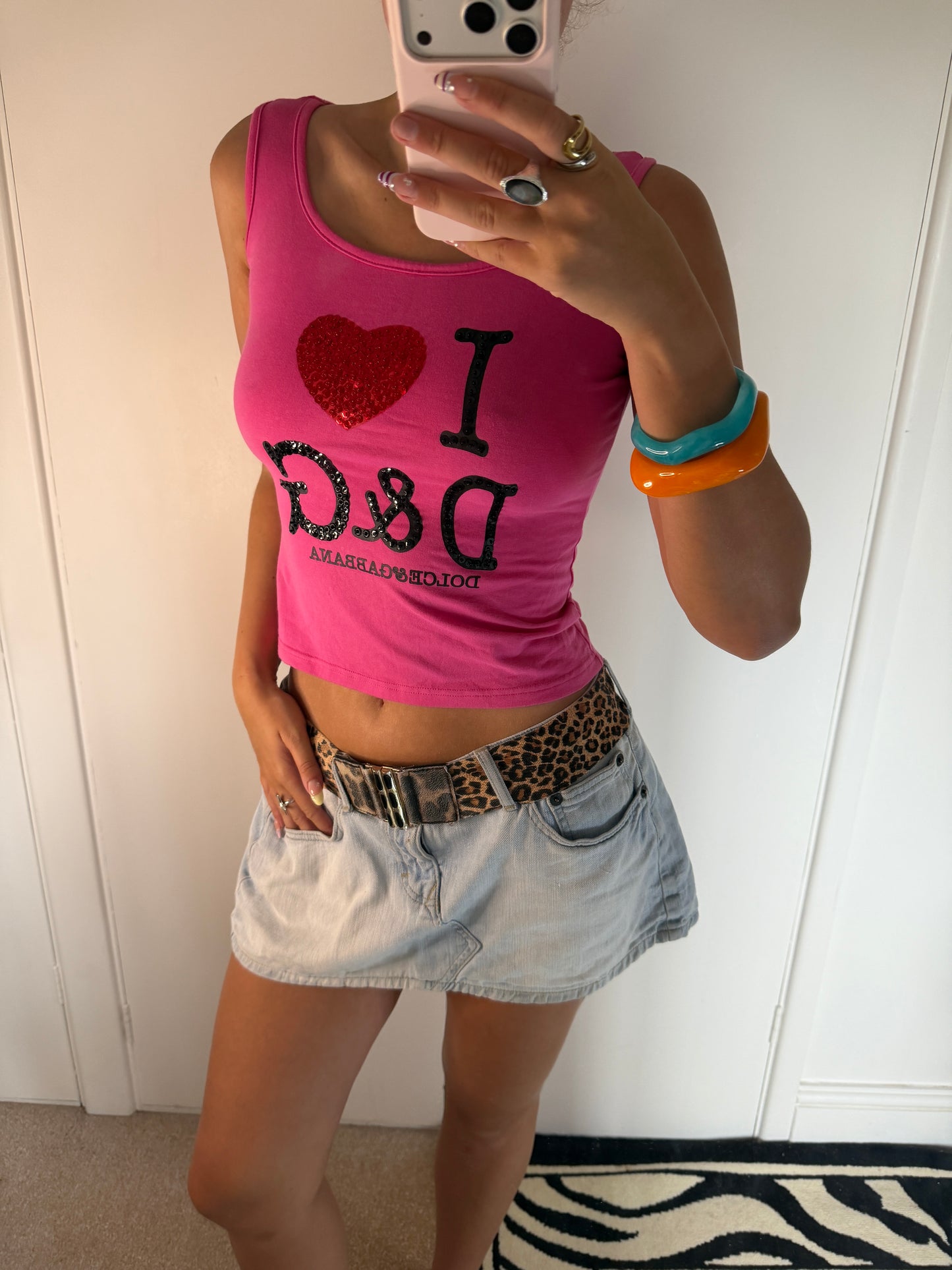 d&g top