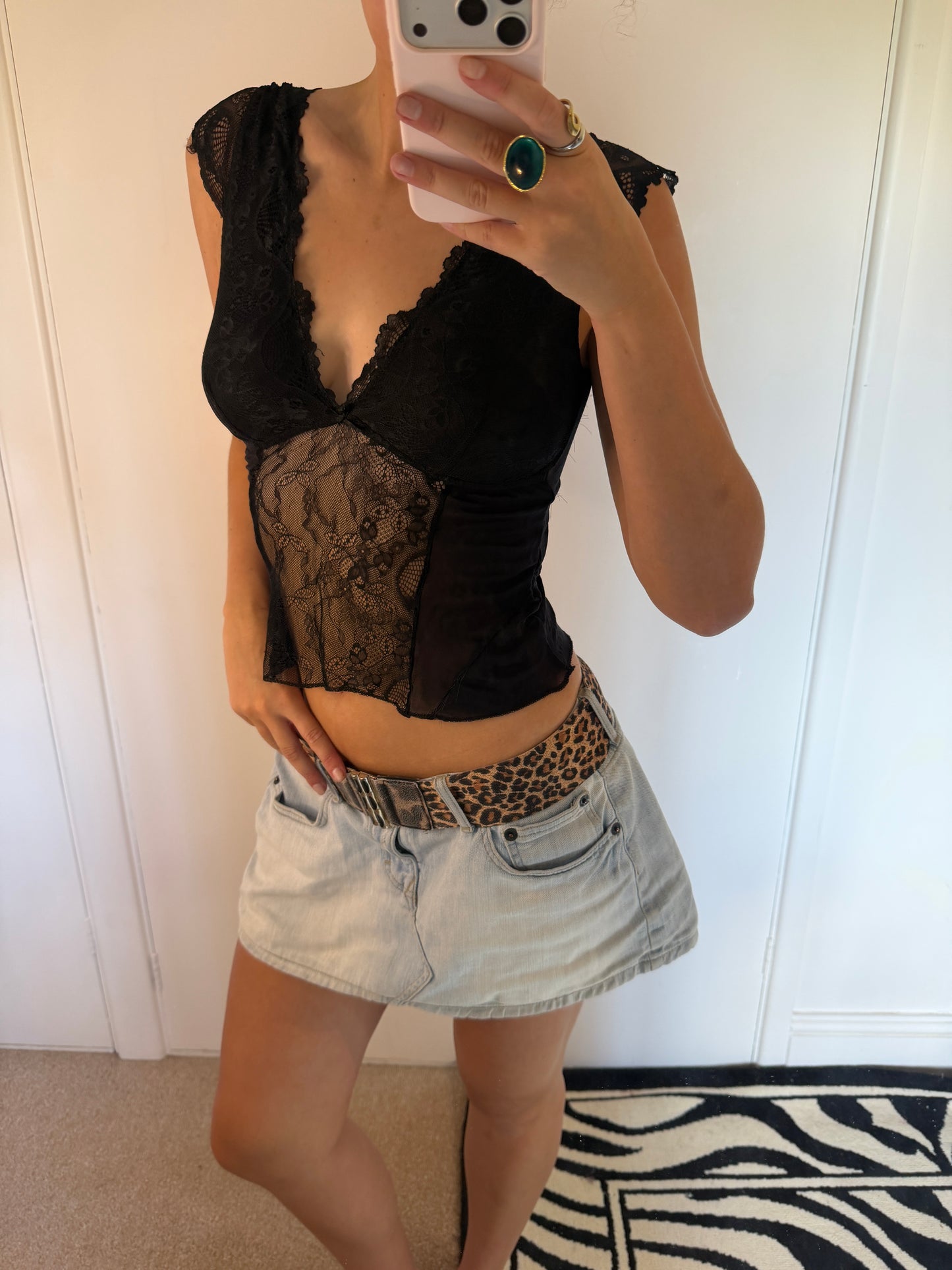 laced top