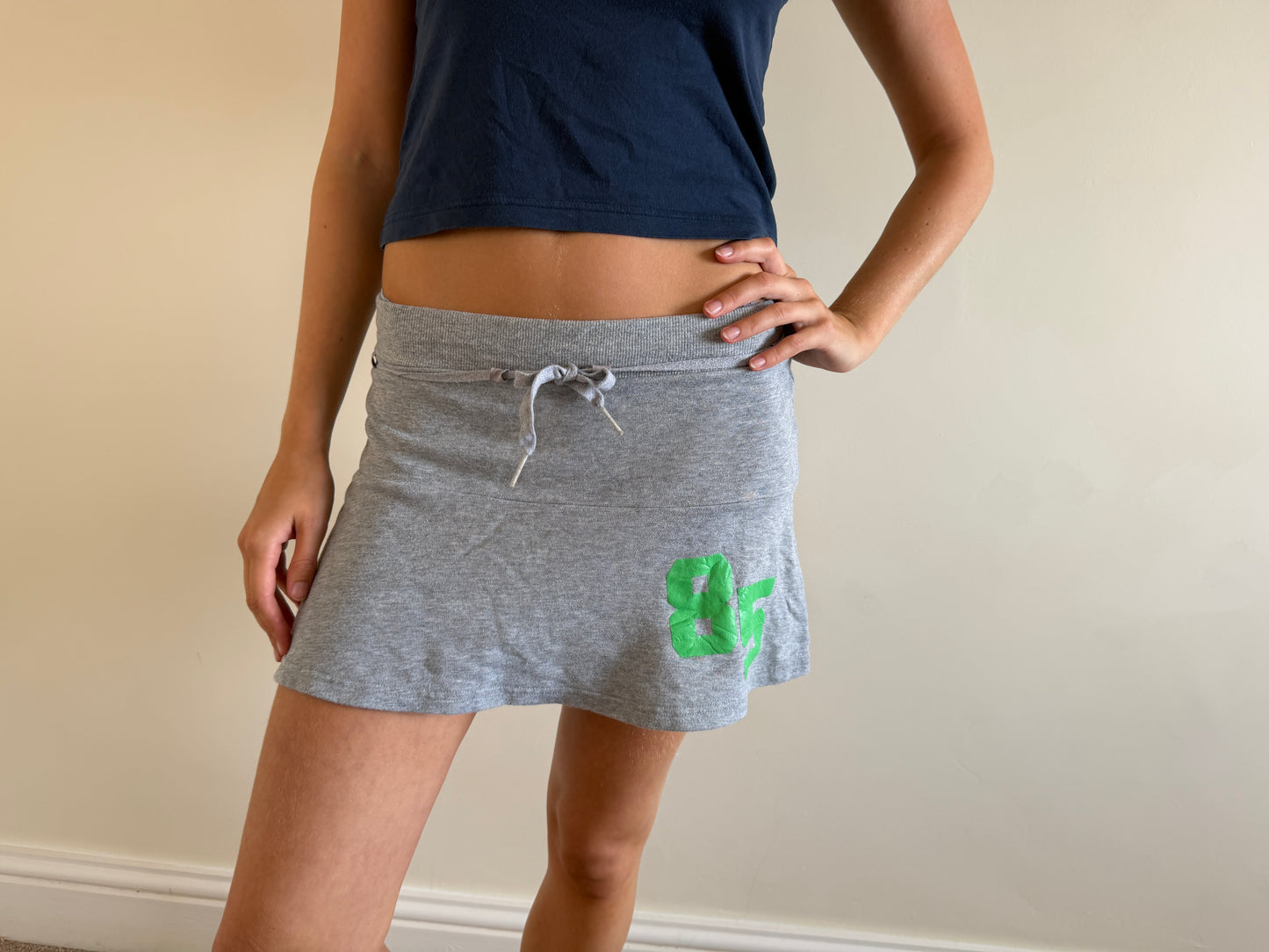 85 mini skirt