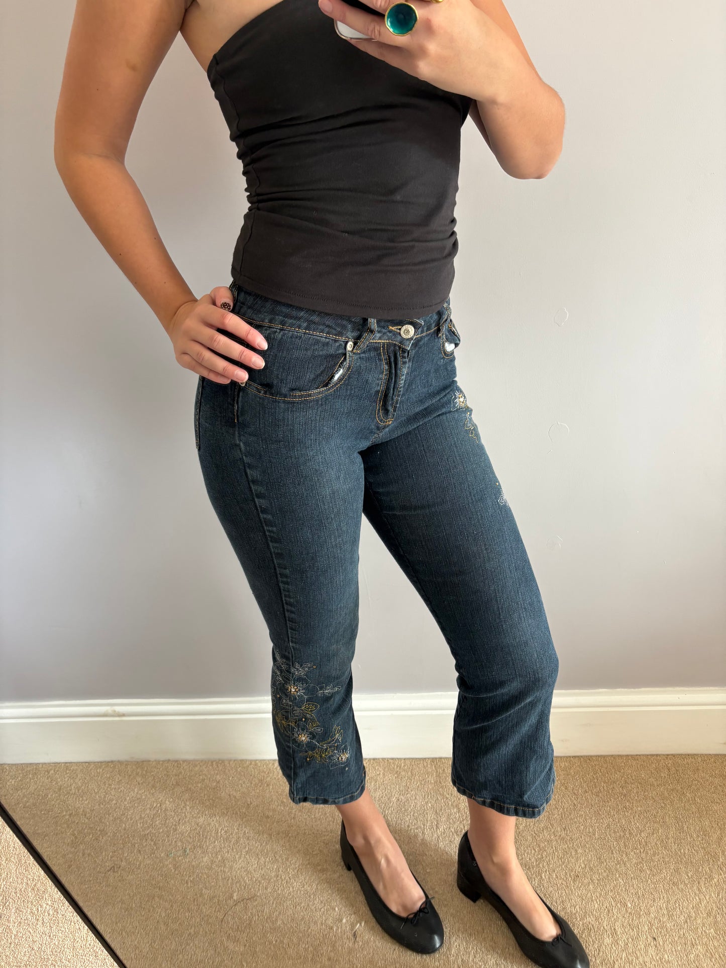 carrie bradshaw capri jeans