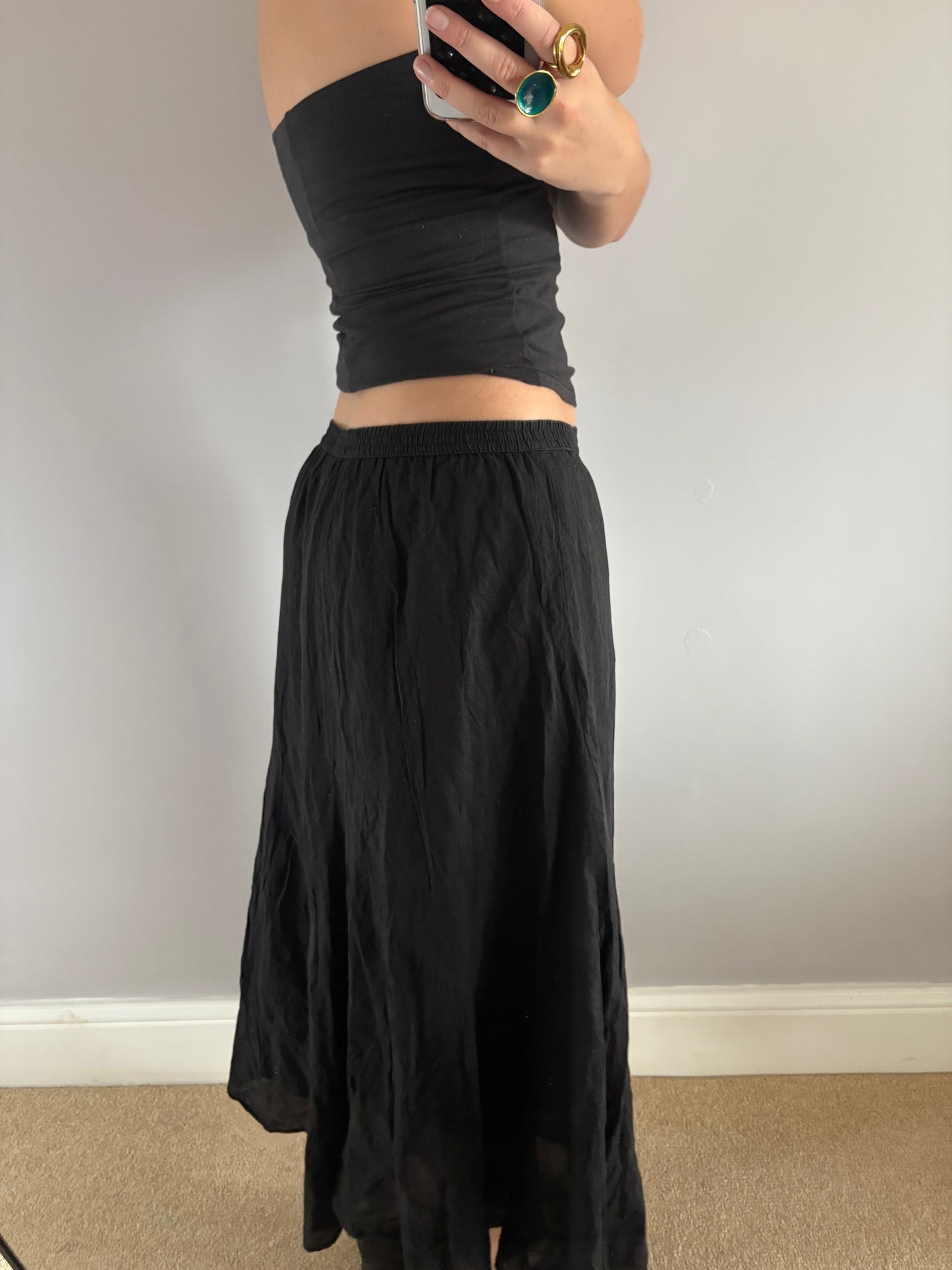 black maxi skirt