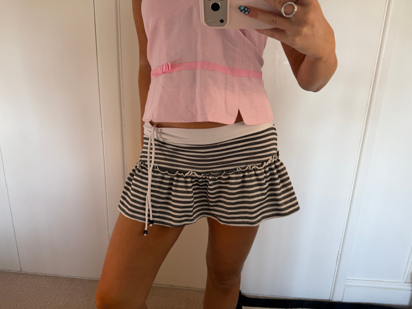 mini skirt