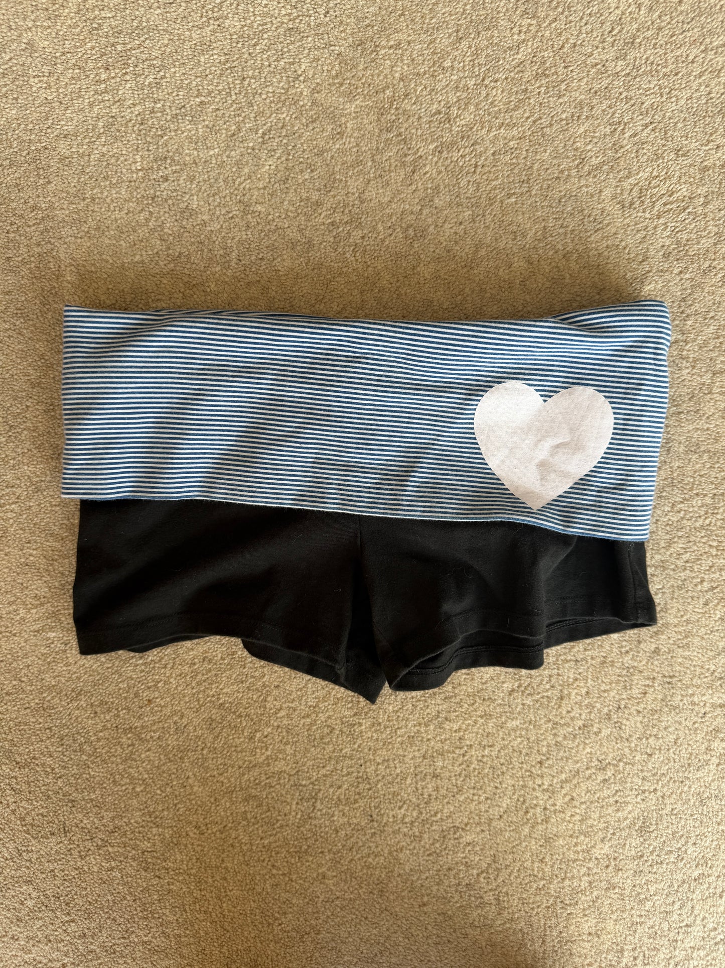 vs pink mini shorts