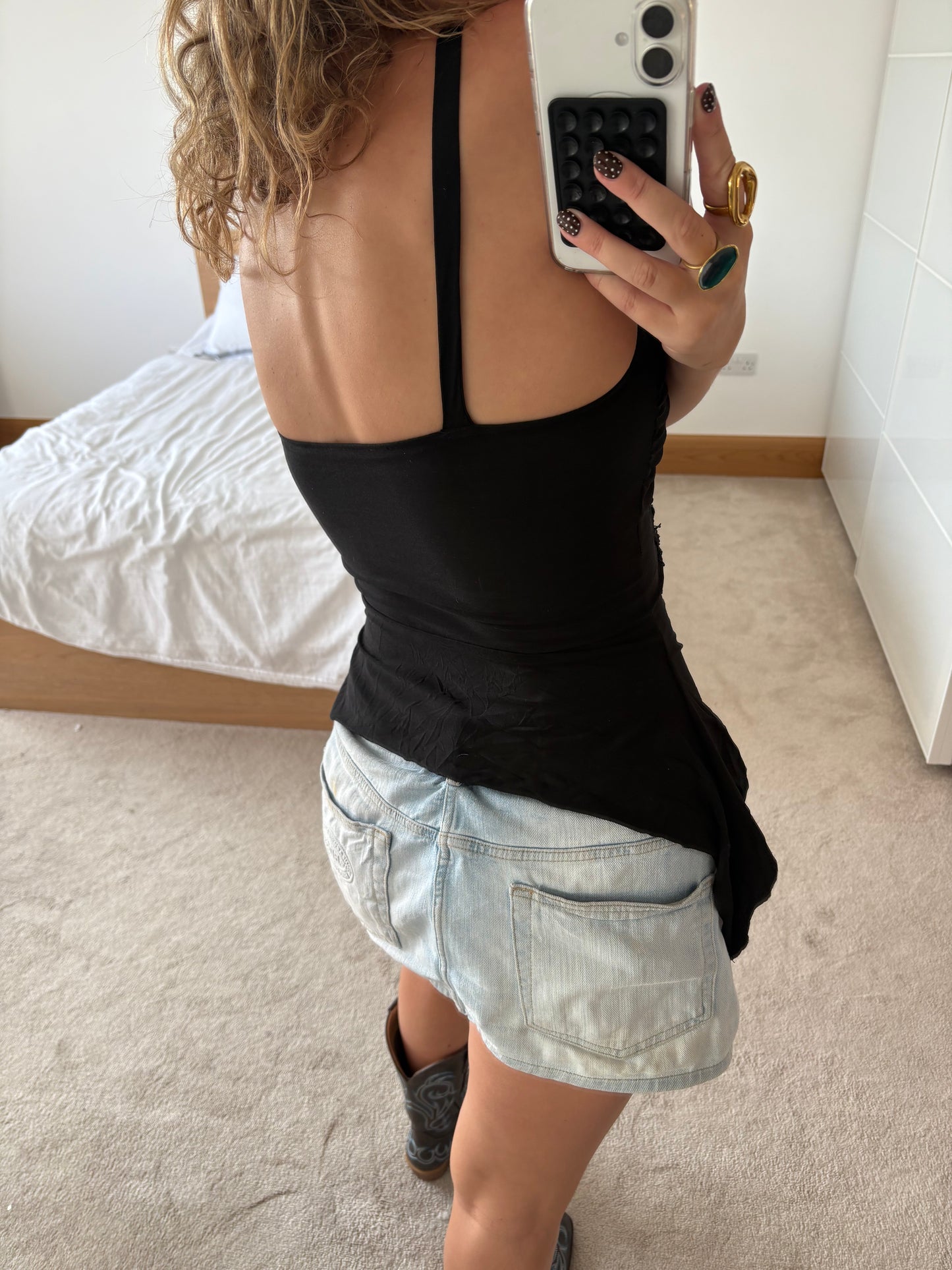 black cami
