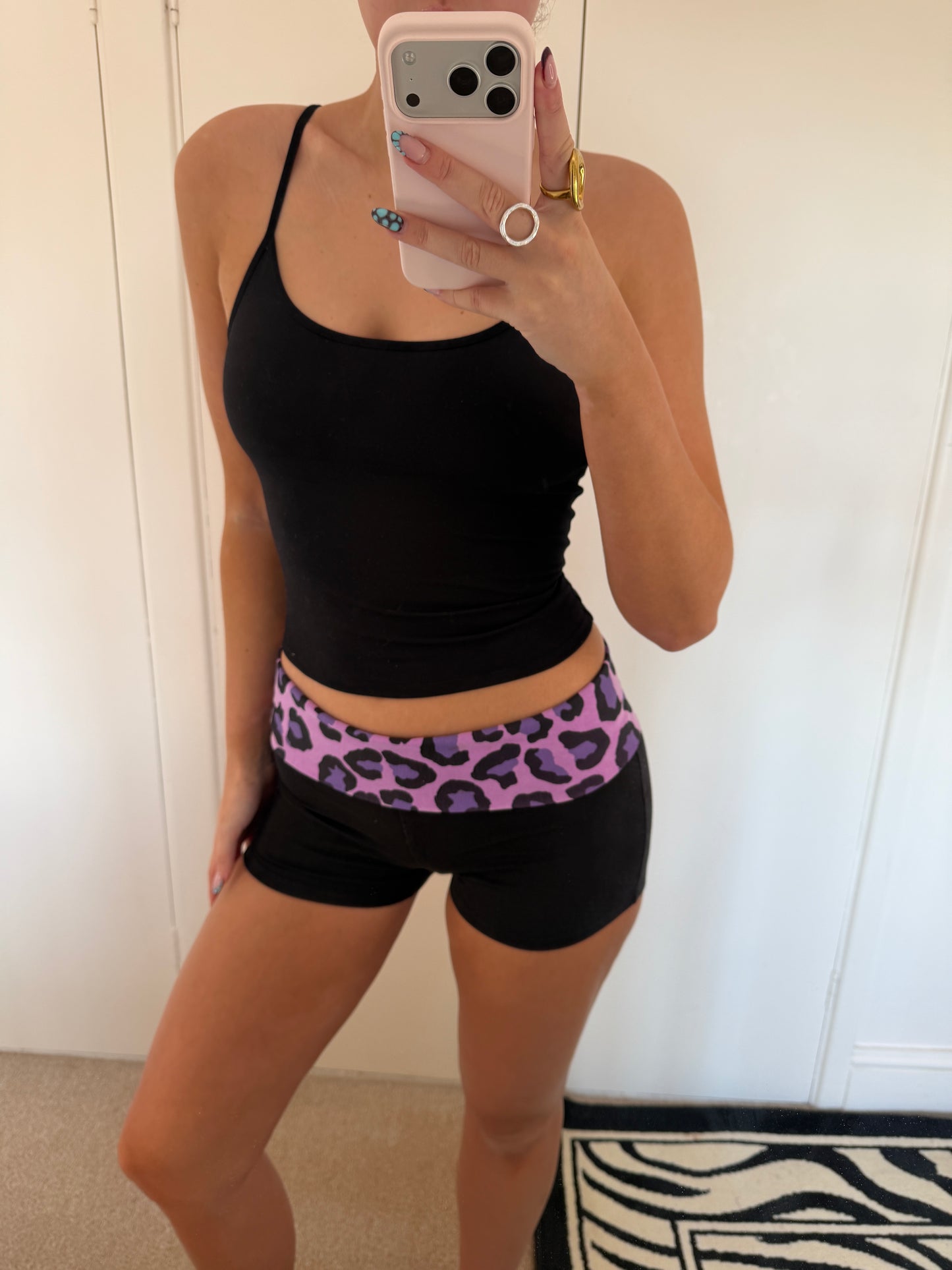 vs shorts