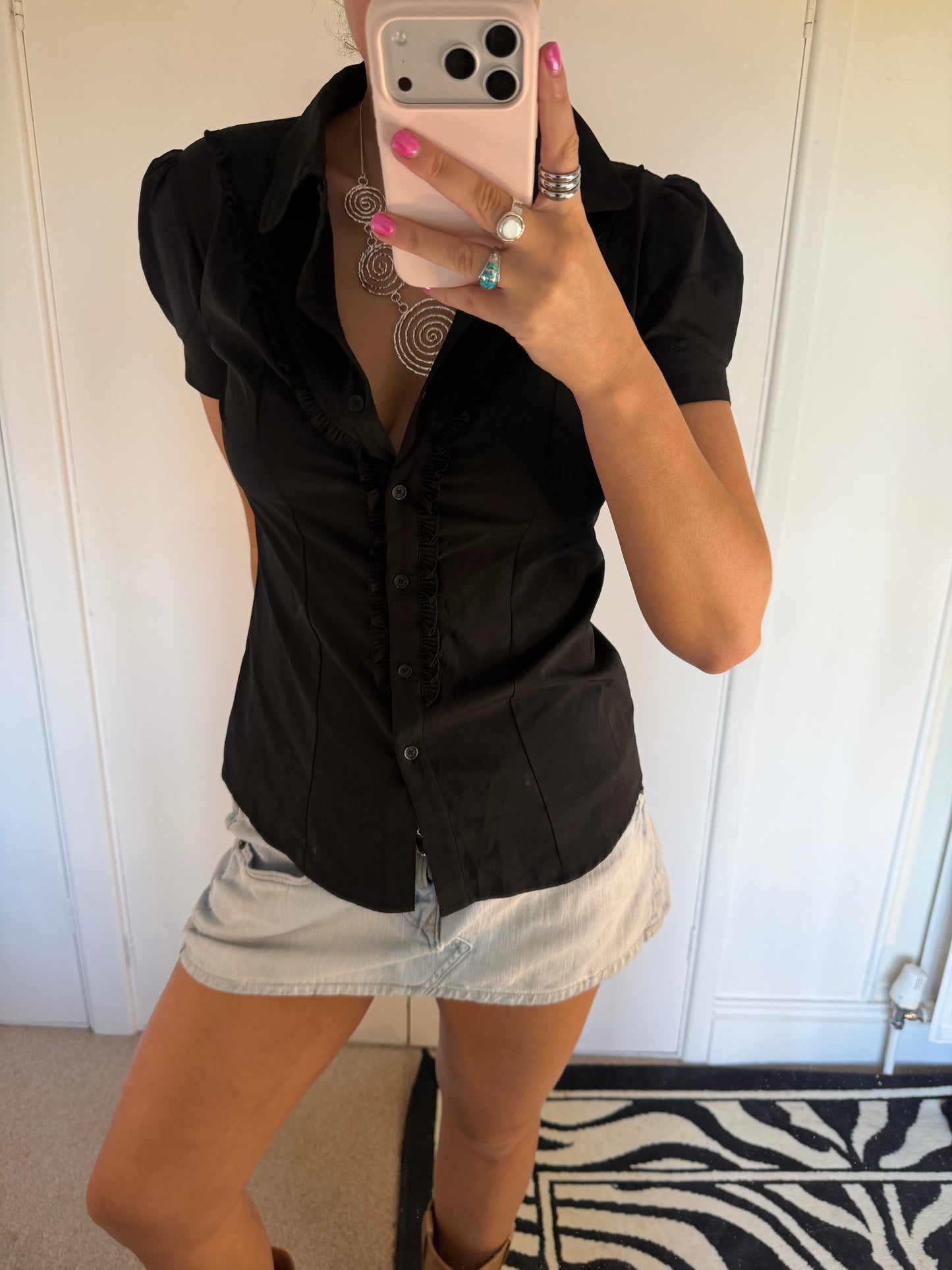 black shirt