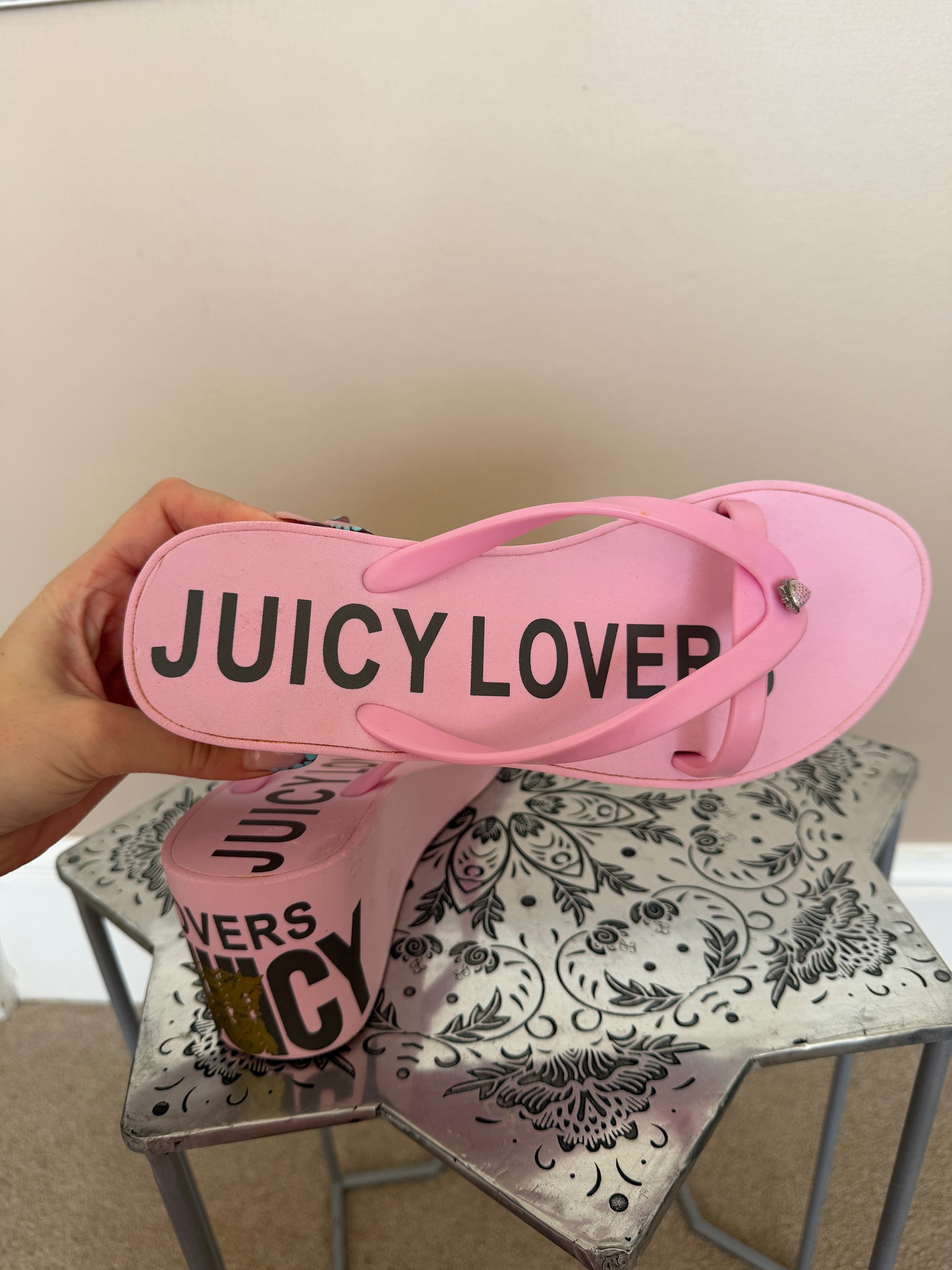 juicy flip flops