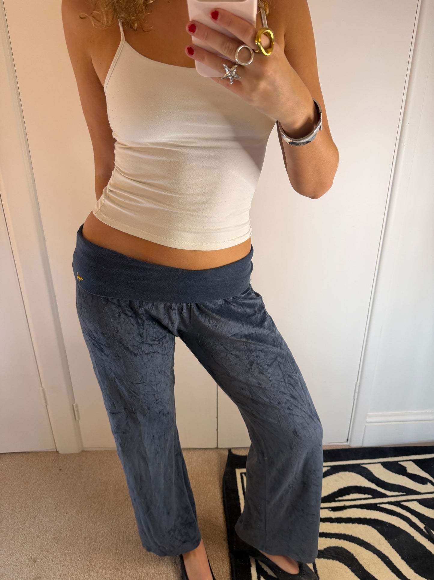vs trousers