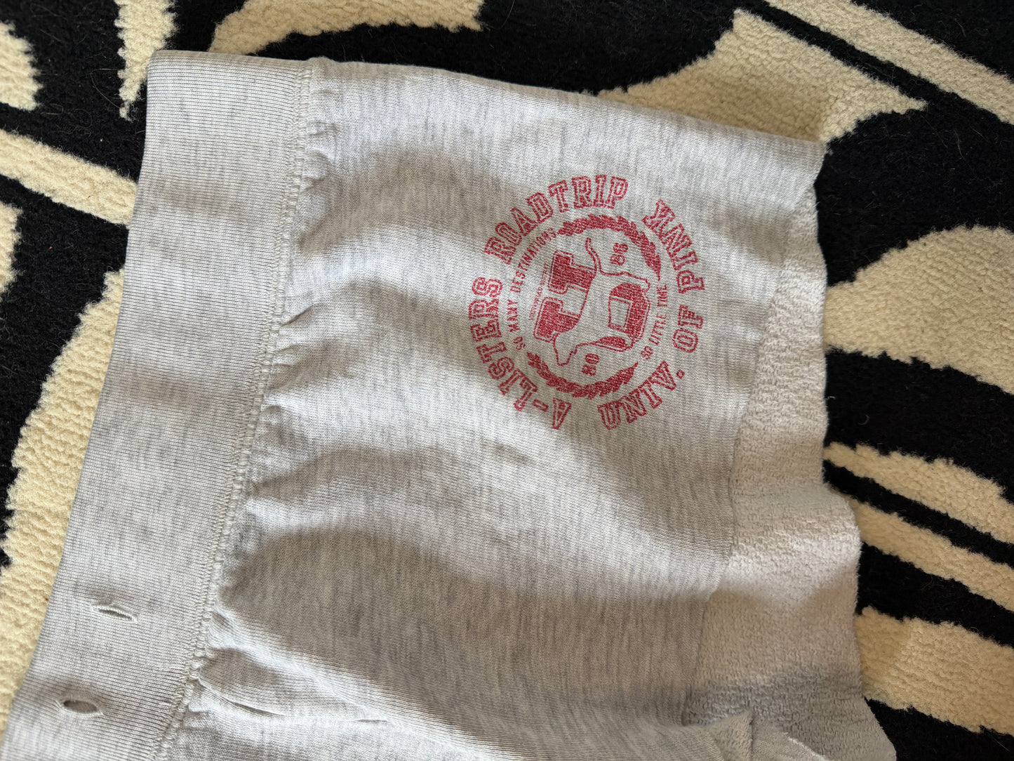 vs pink mini shorts