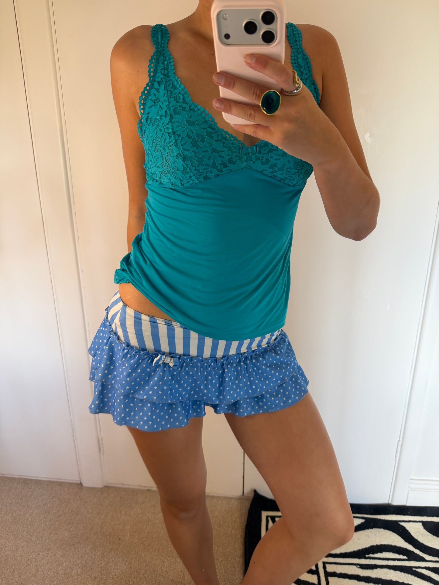 2000s mini shorts