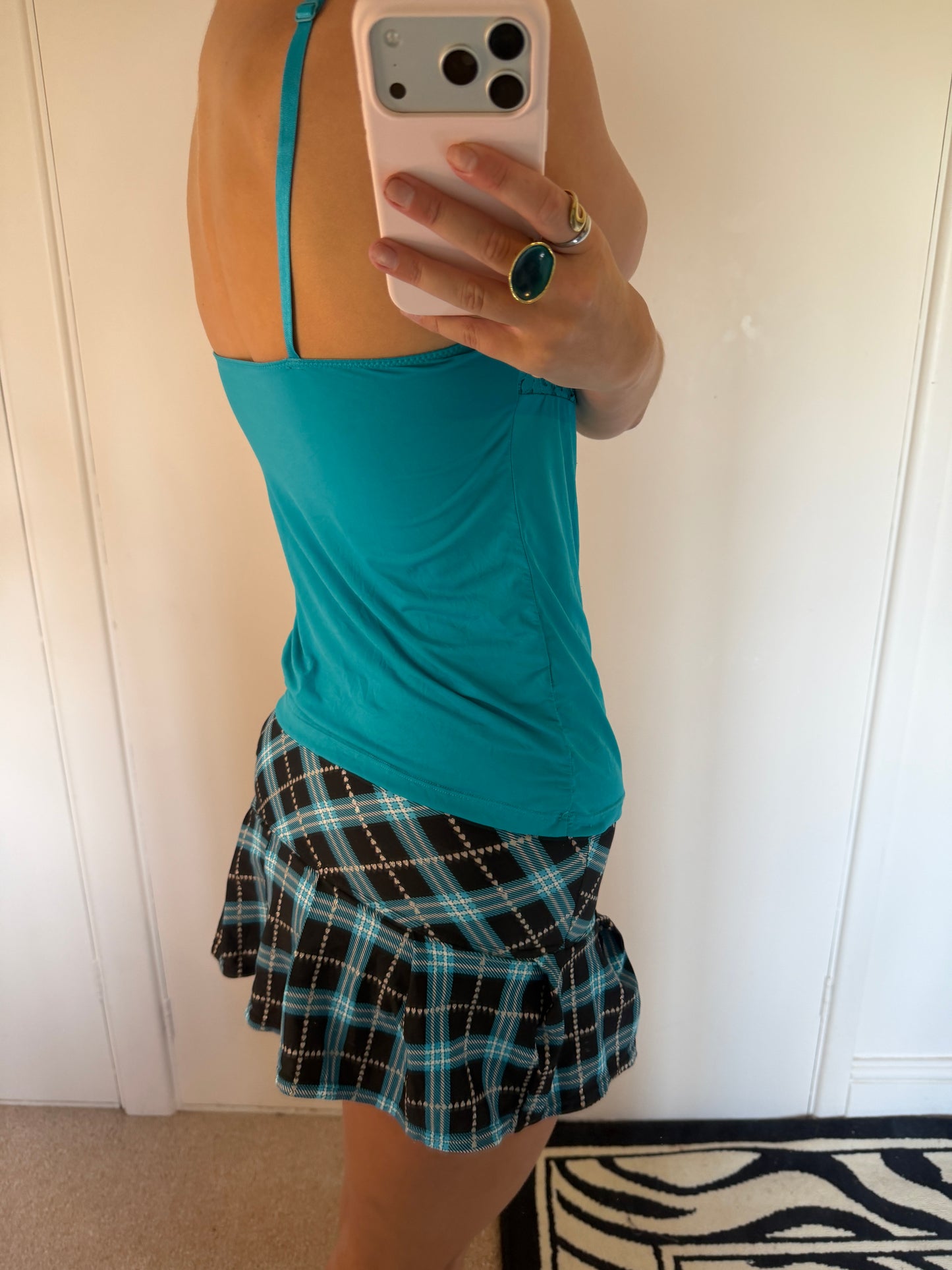 2000s mini skirt