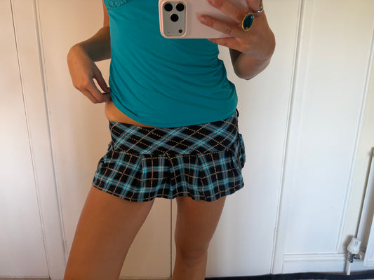 2000s mini skirt