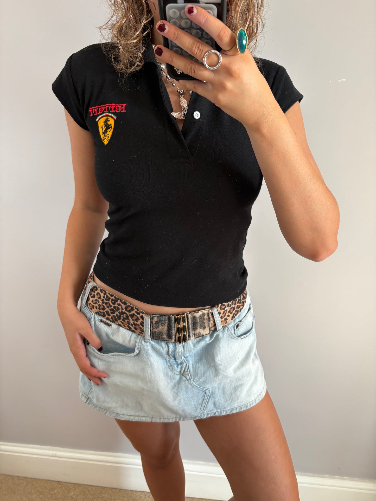 ferrari top