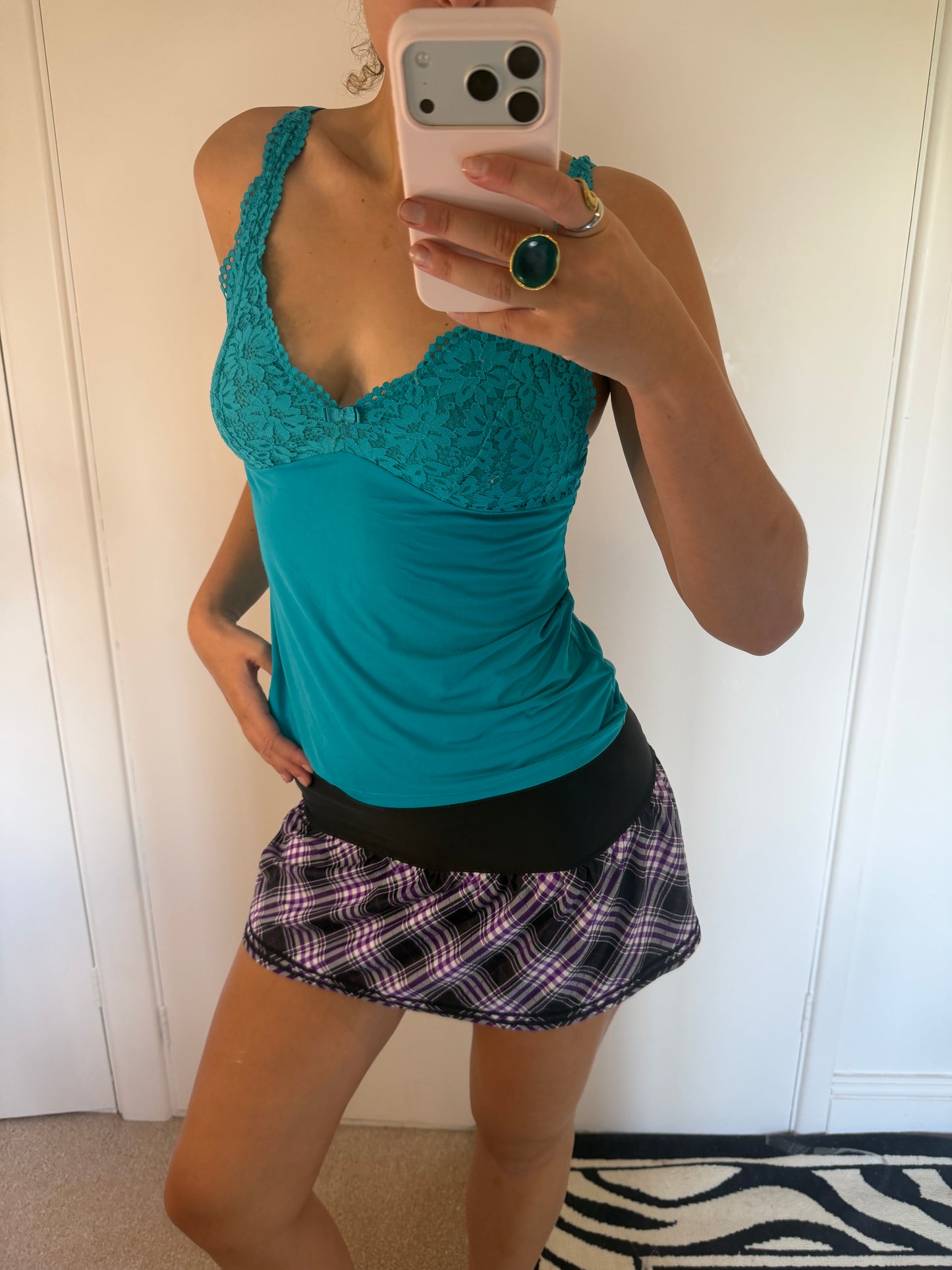 2000s mini skirt