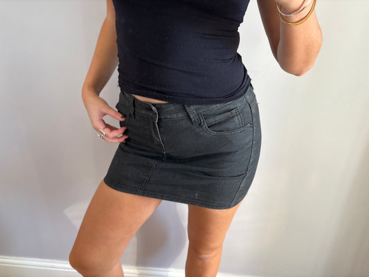 mini skirt