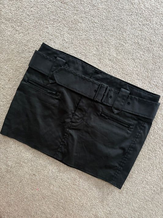black mini skirt