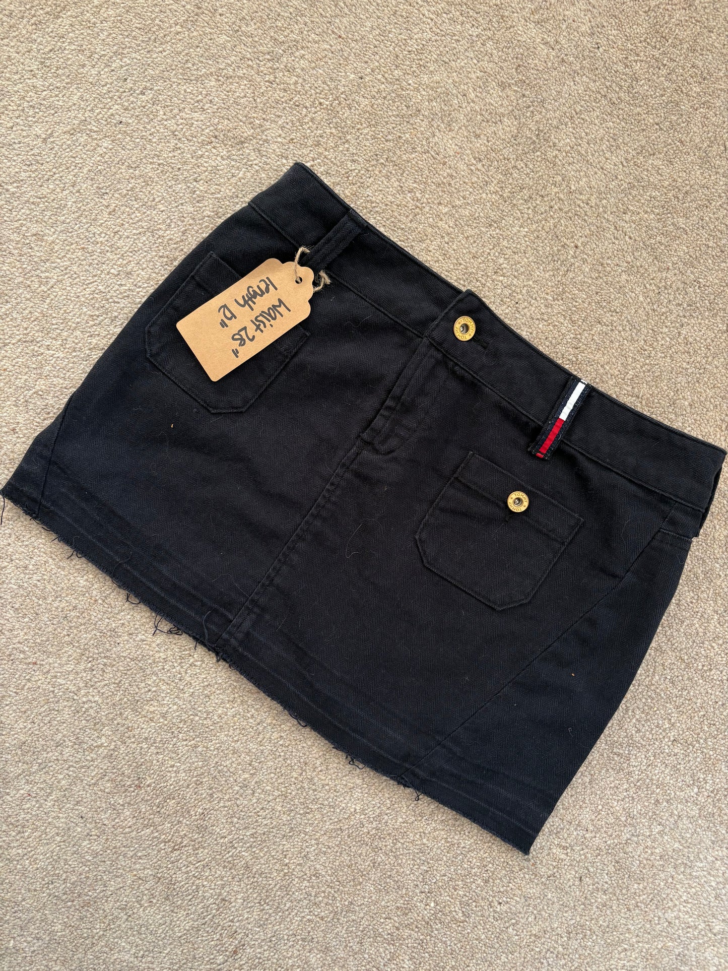 tommy hilfiger mini skirt