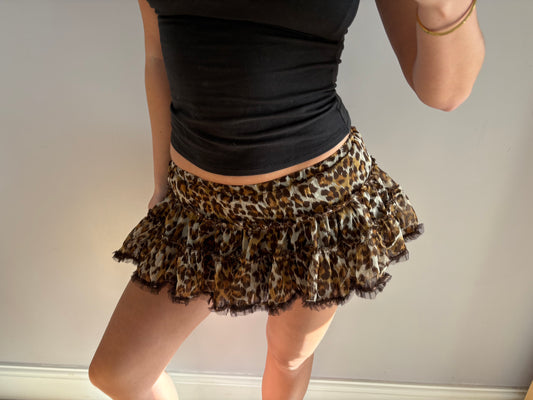 leopard mini skirt