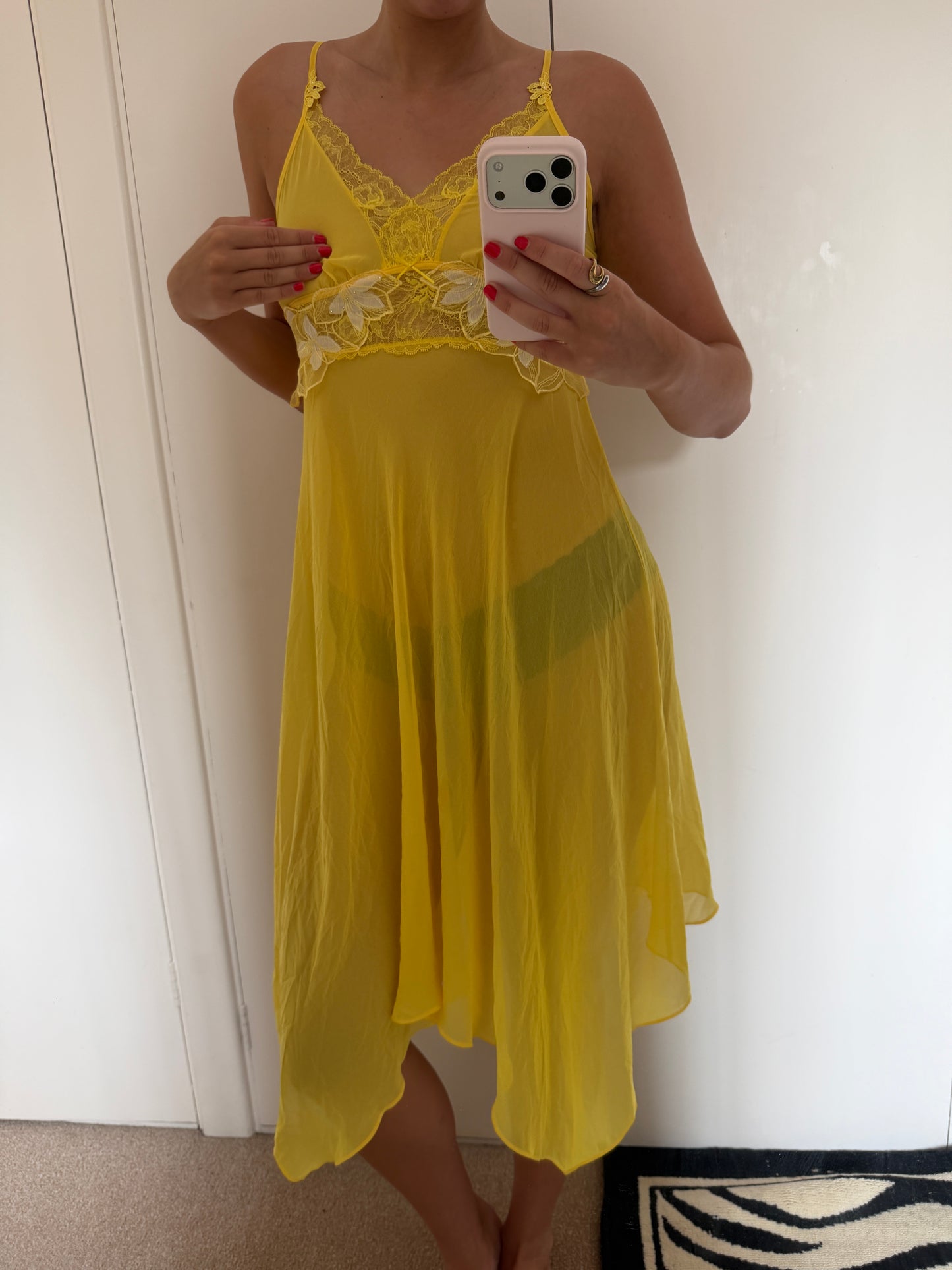 yellow dress