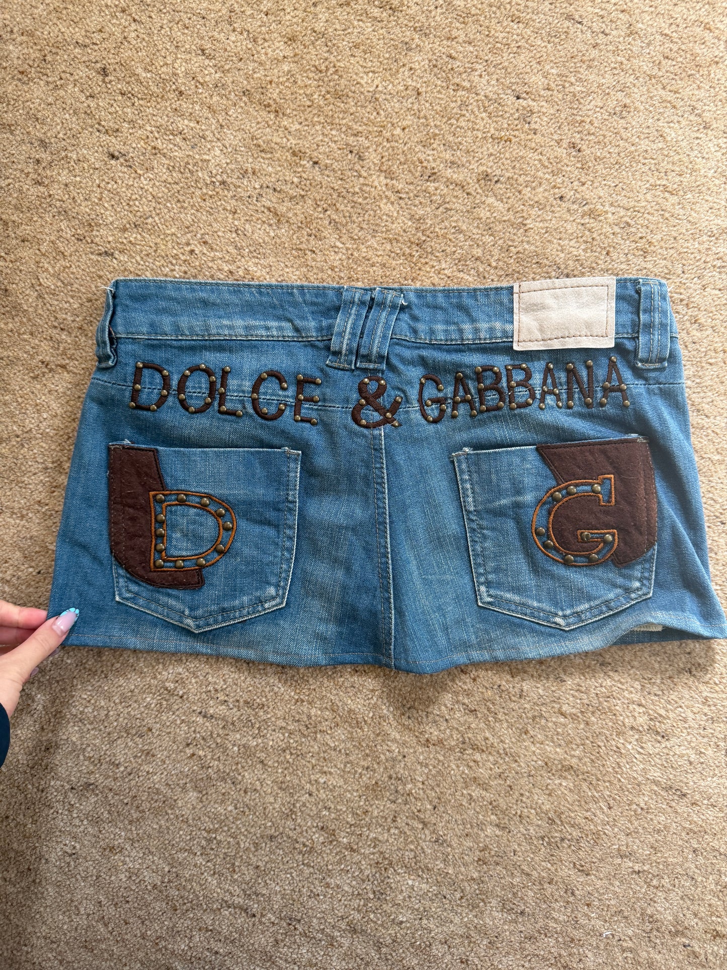 d&g mini skirt