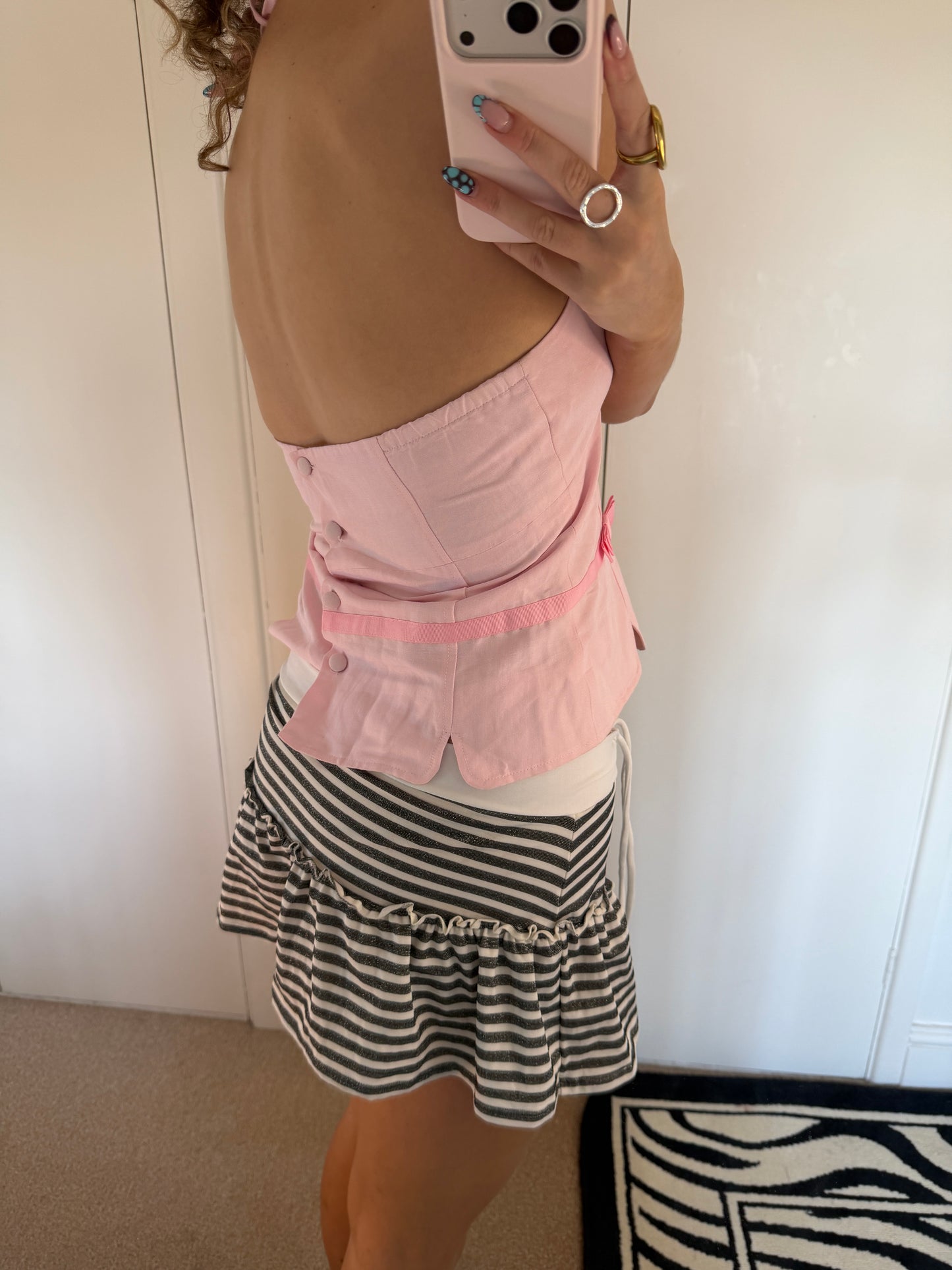 mini skirt