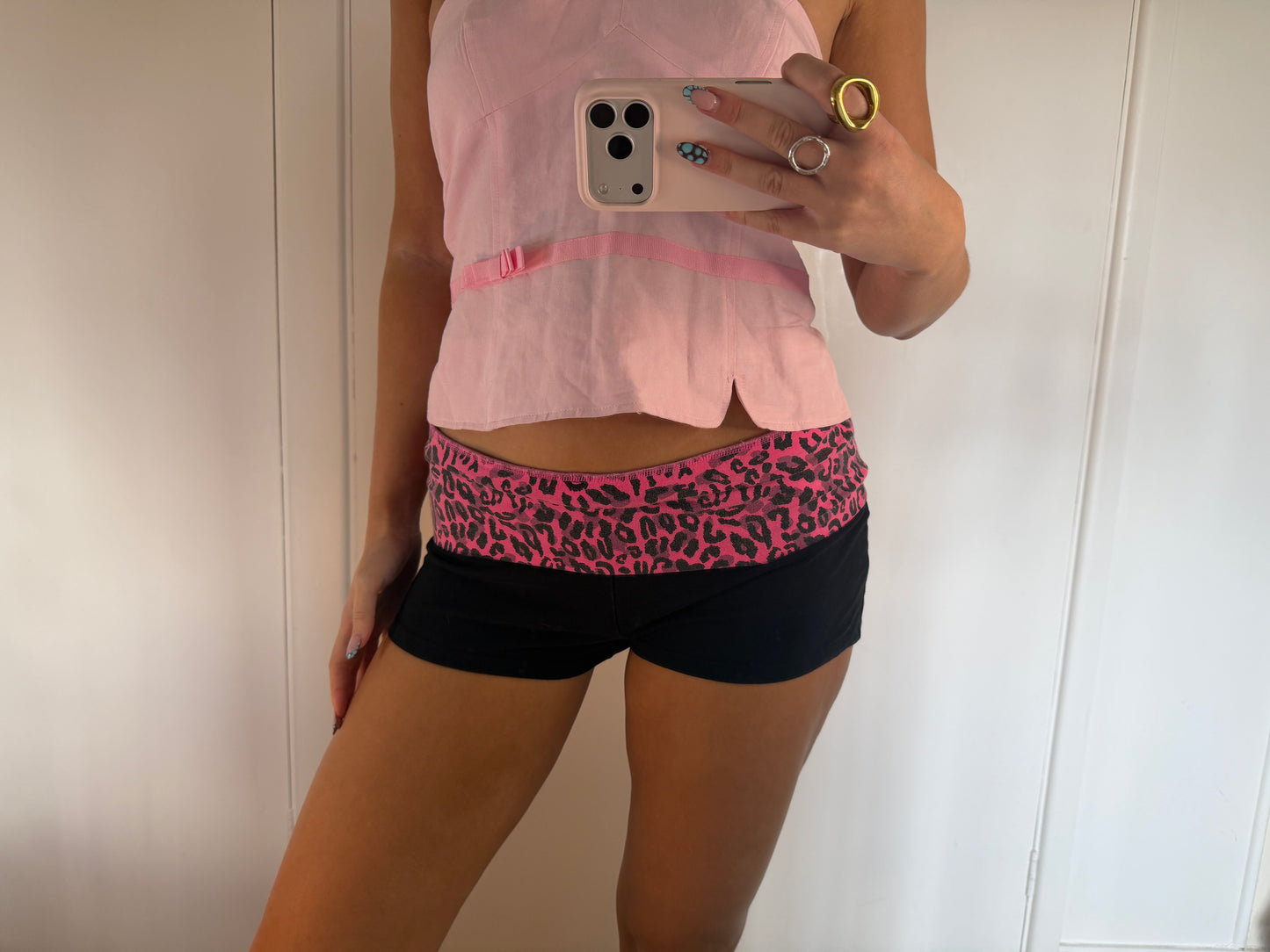 vs leopard mini shorts