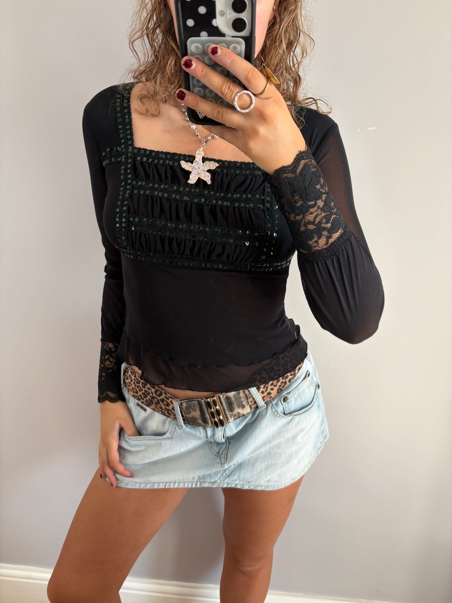laced top