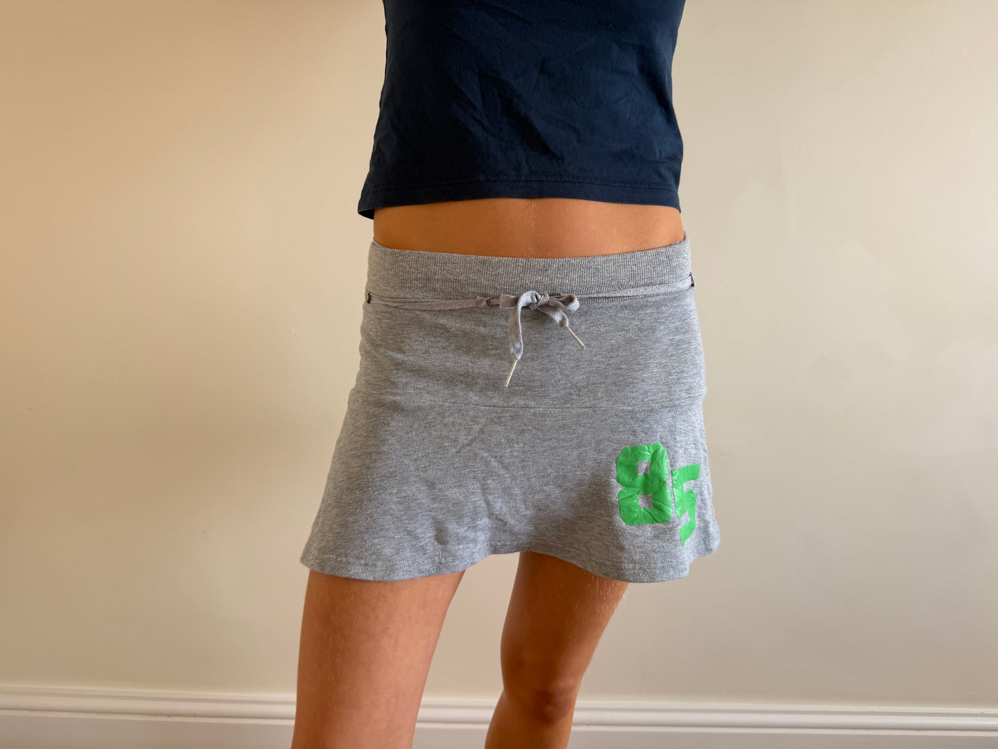 85 mini skirt