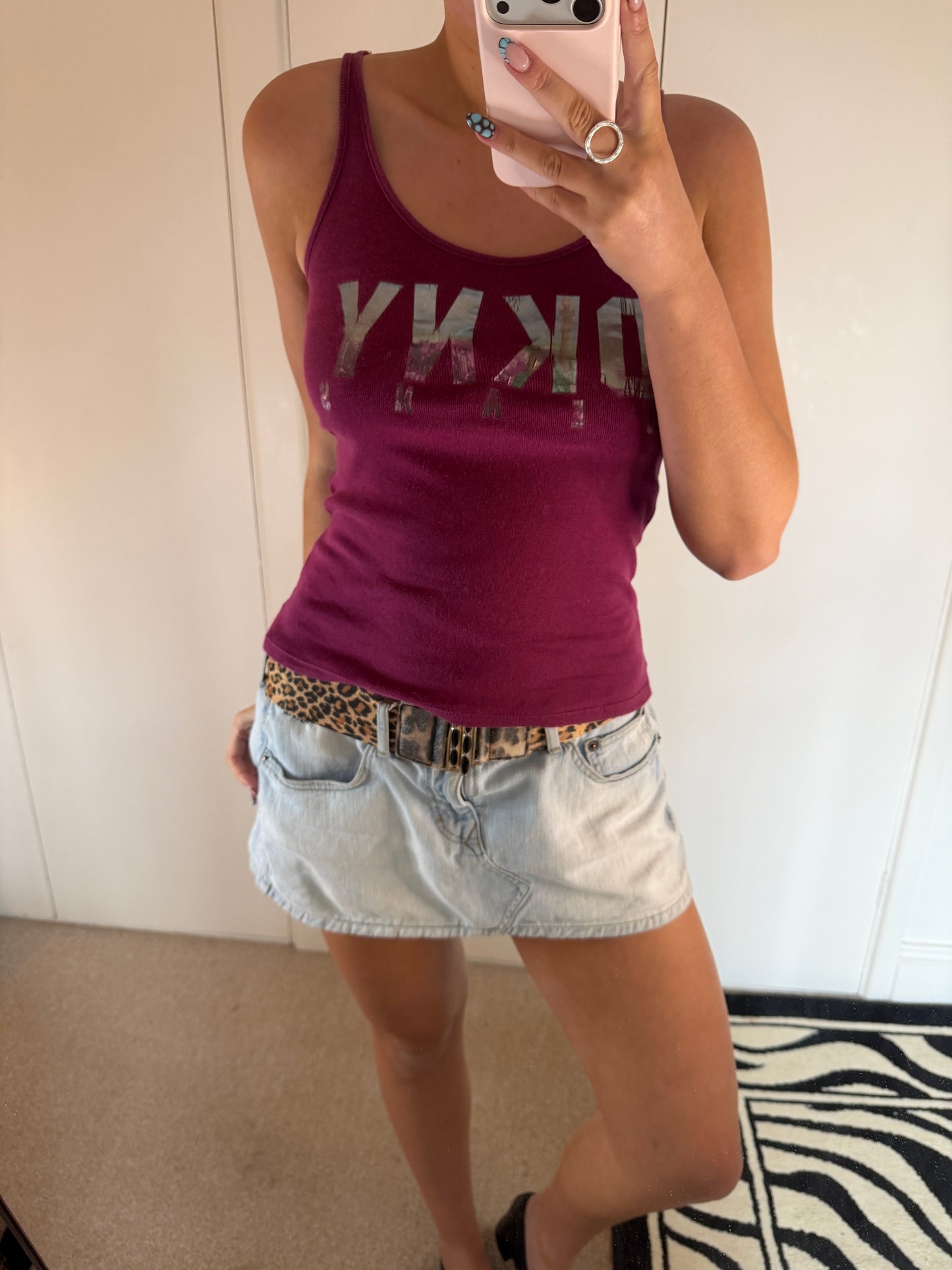DKNY top