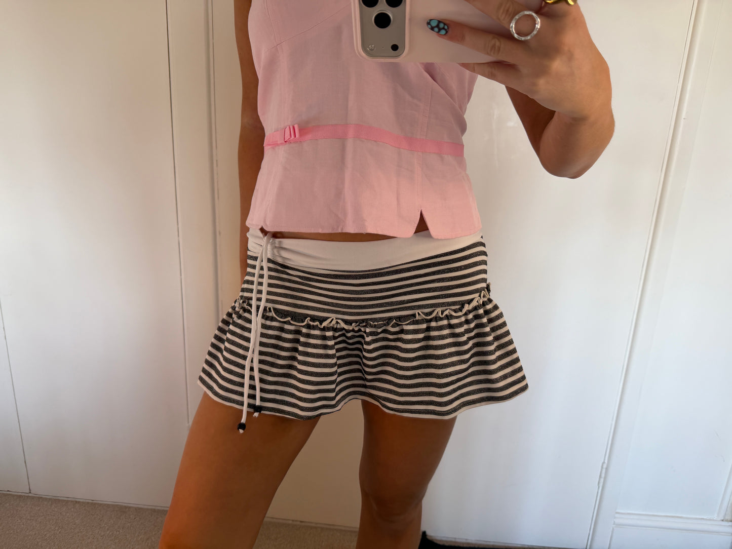 mini skirt