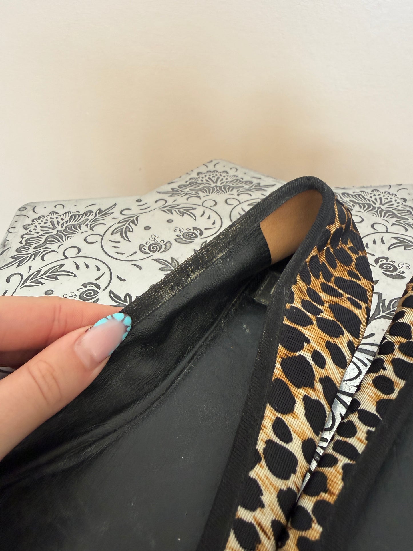 d&g leopard ballet pumps