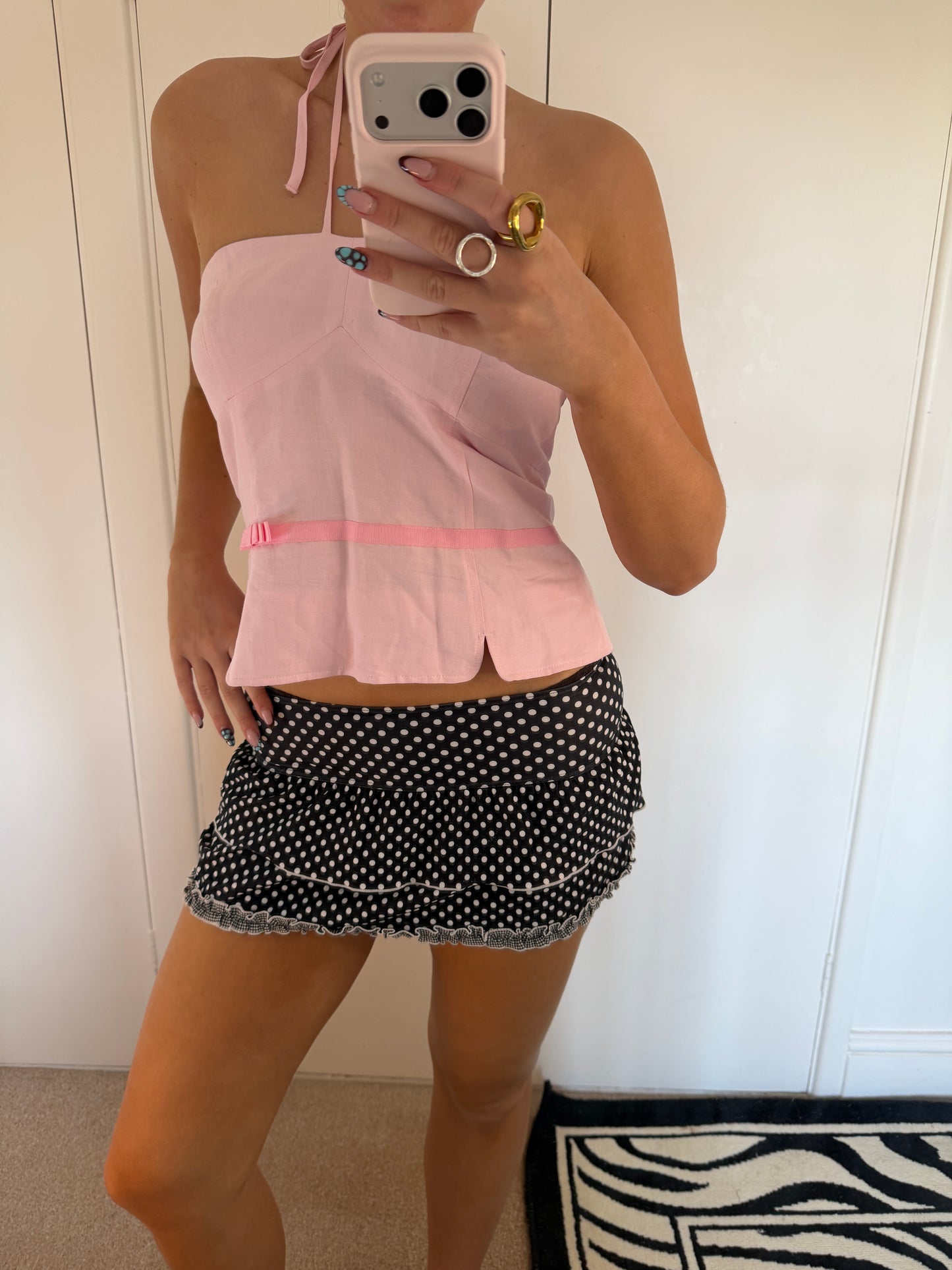 mini skirt