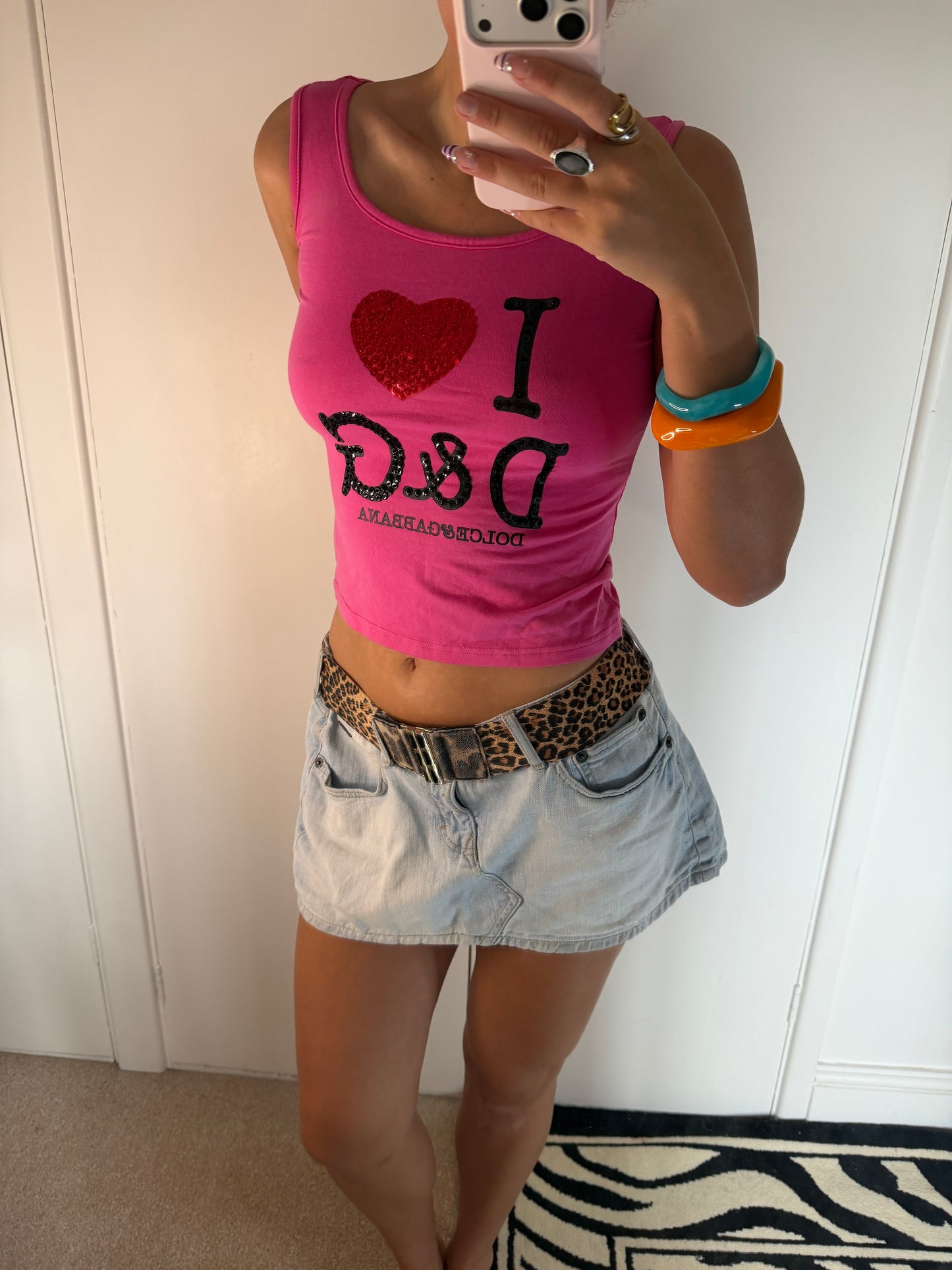 d&g top