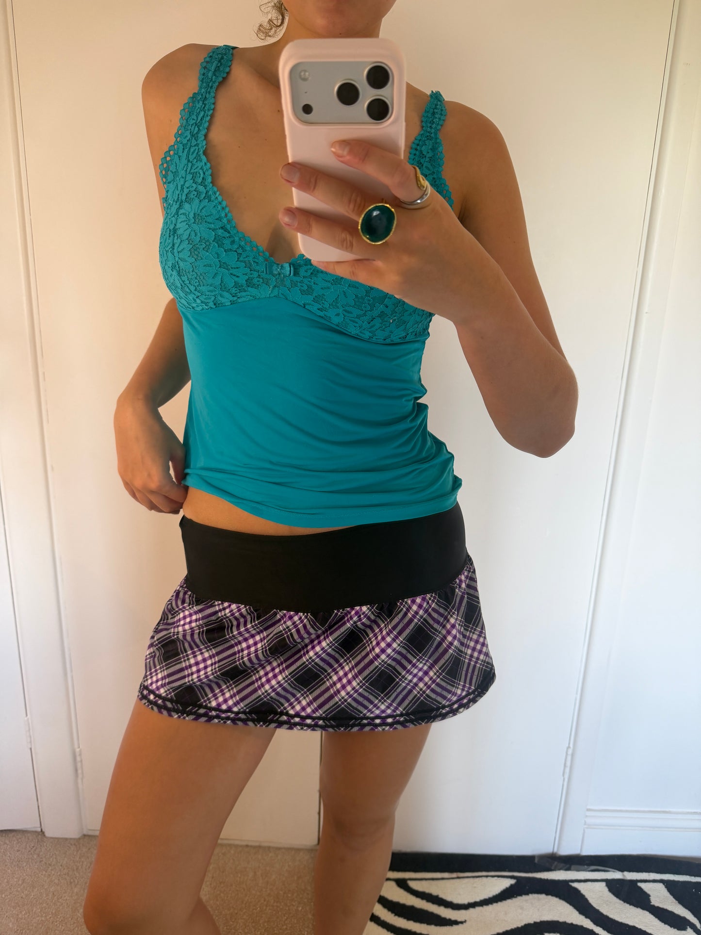 2000s mini skirt