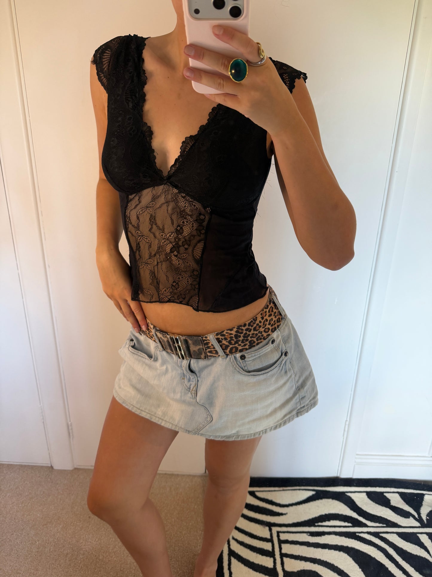 laced top