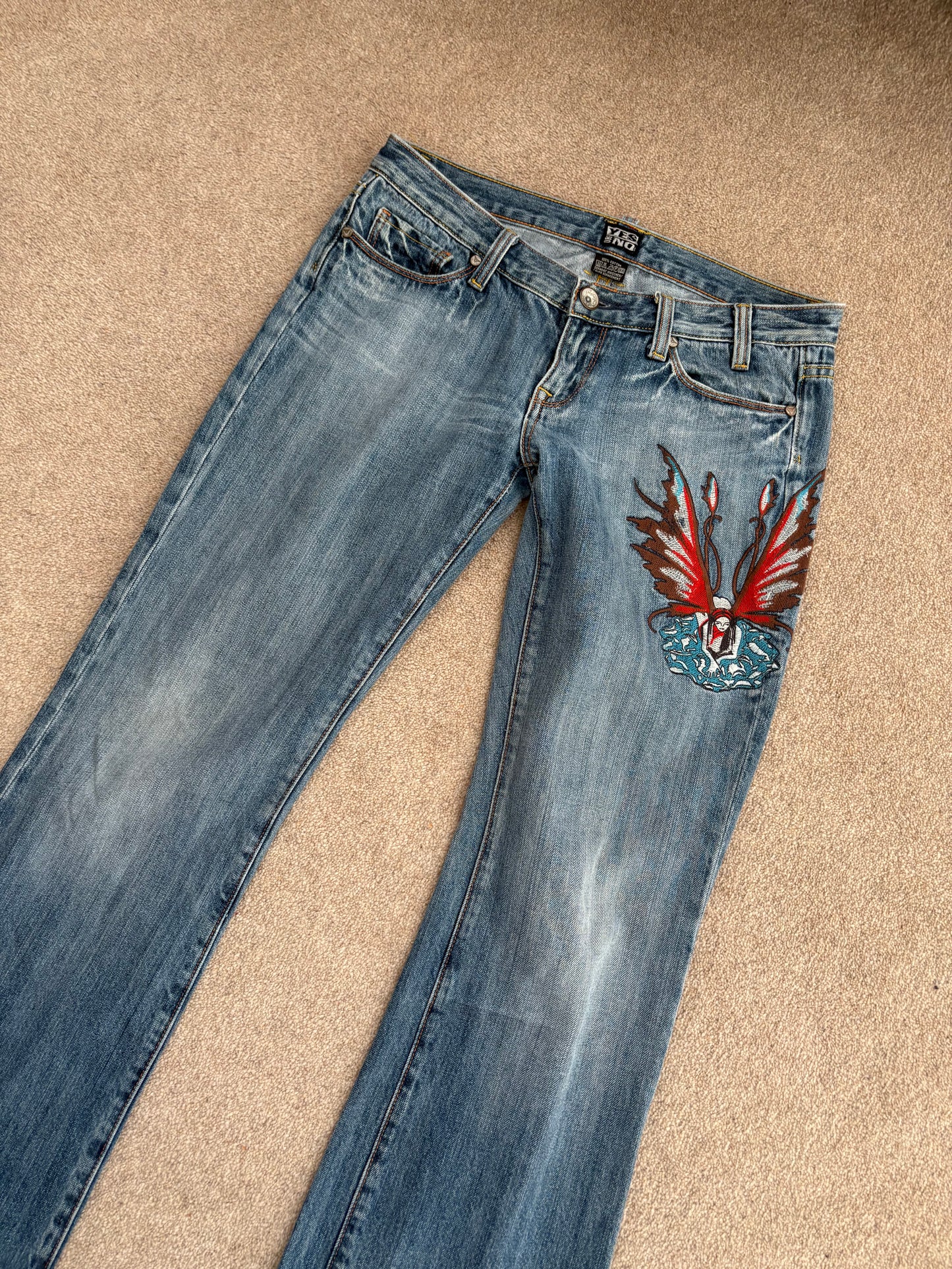 low waisted jeans
