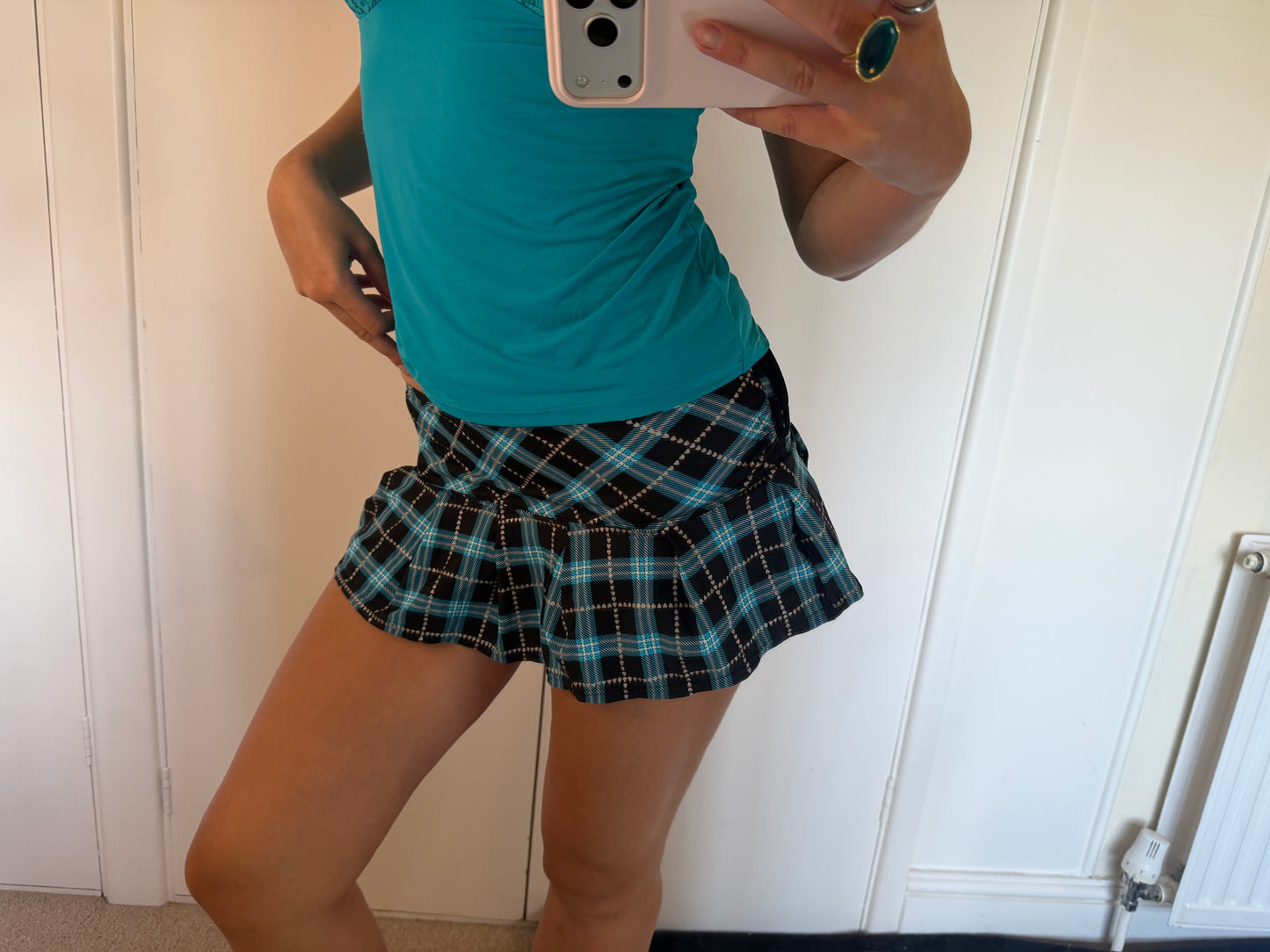 2000s mini skirt