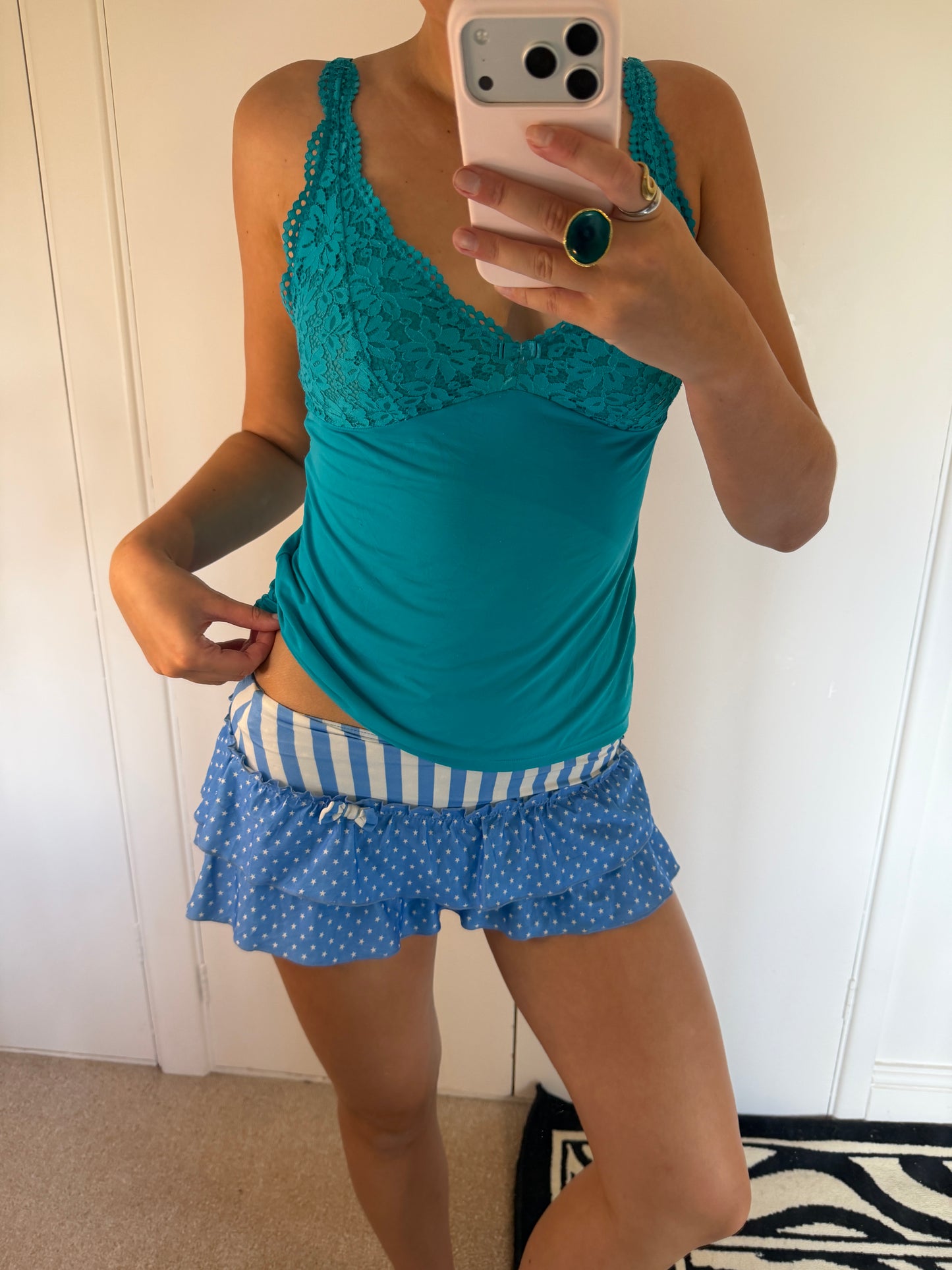 2000s mini shorts