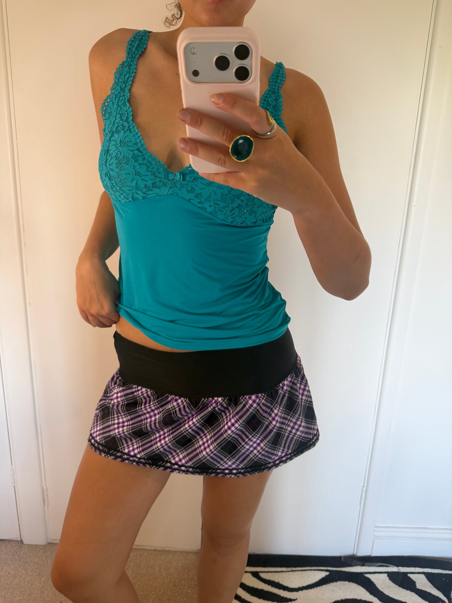 2000s mini skirt