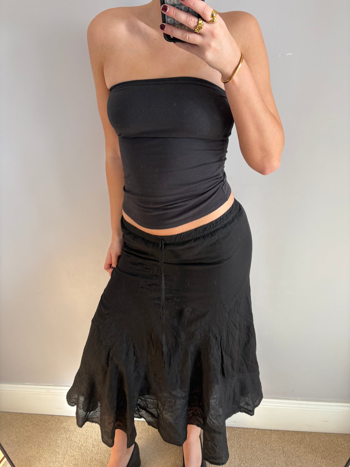 black maxi skirt