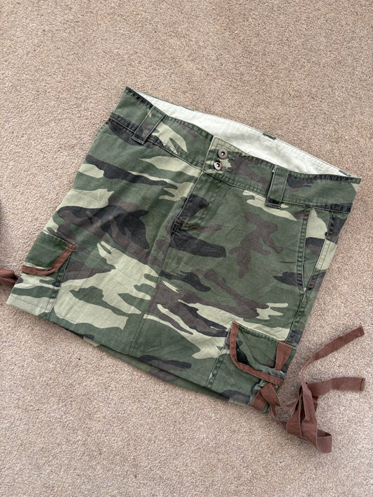 camo mini skirt