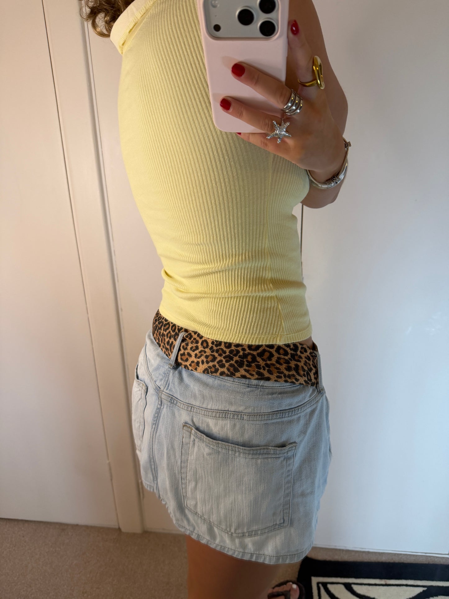 yellow top