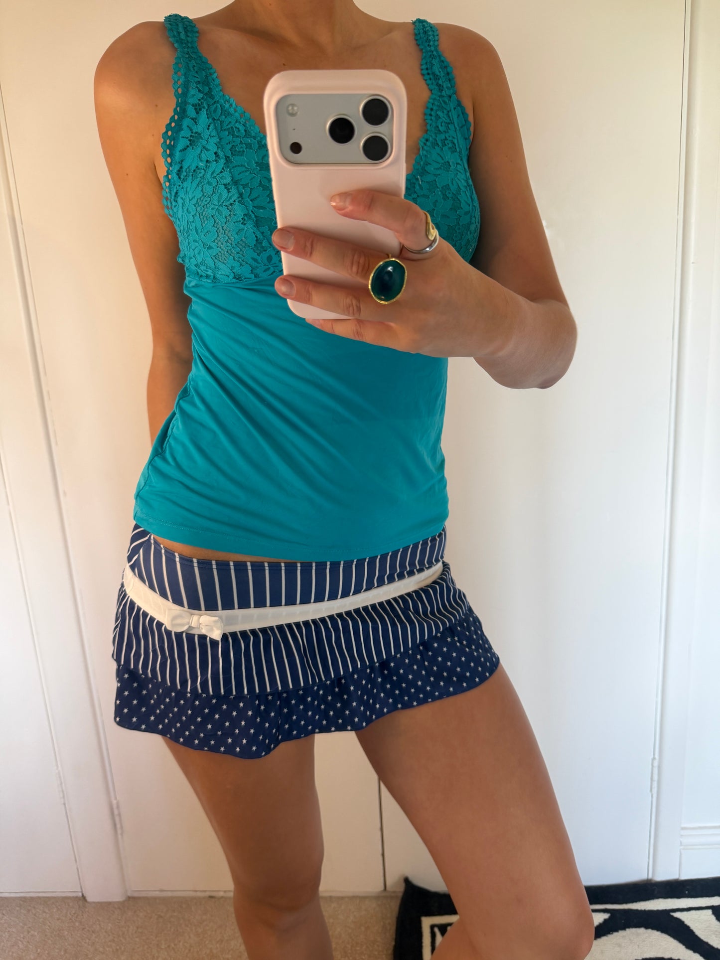 mini skirt