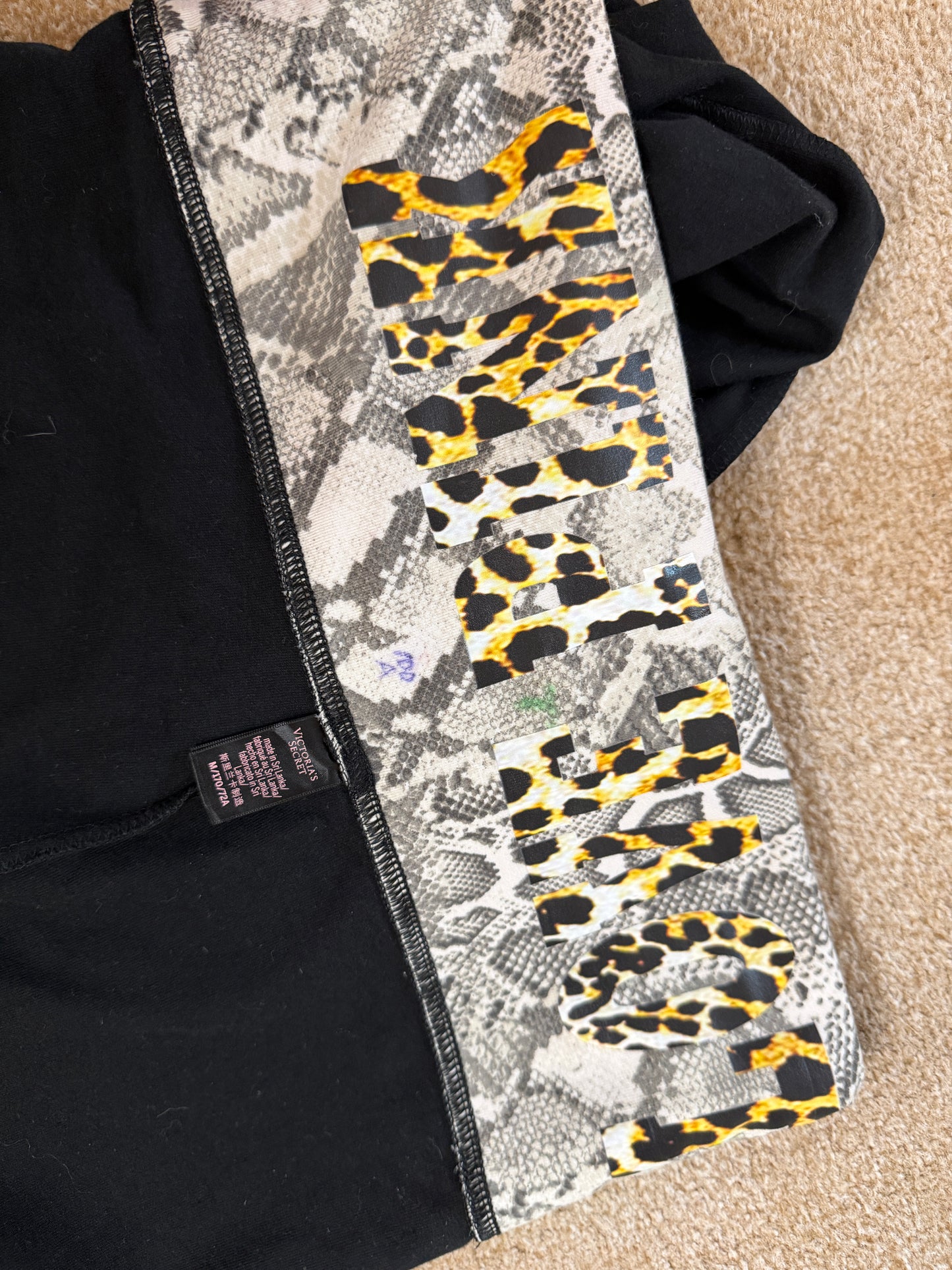 vs snake leggings