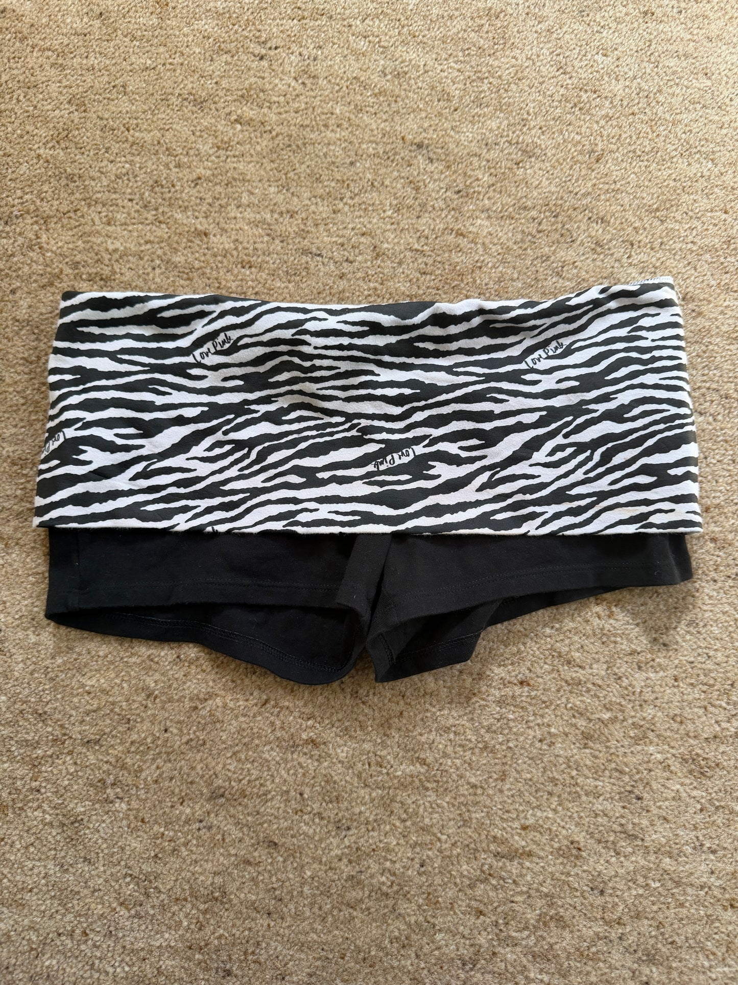 vs zebra shorts