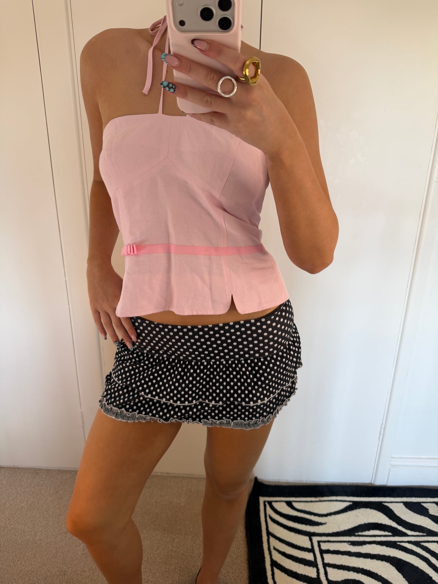 mini skirt