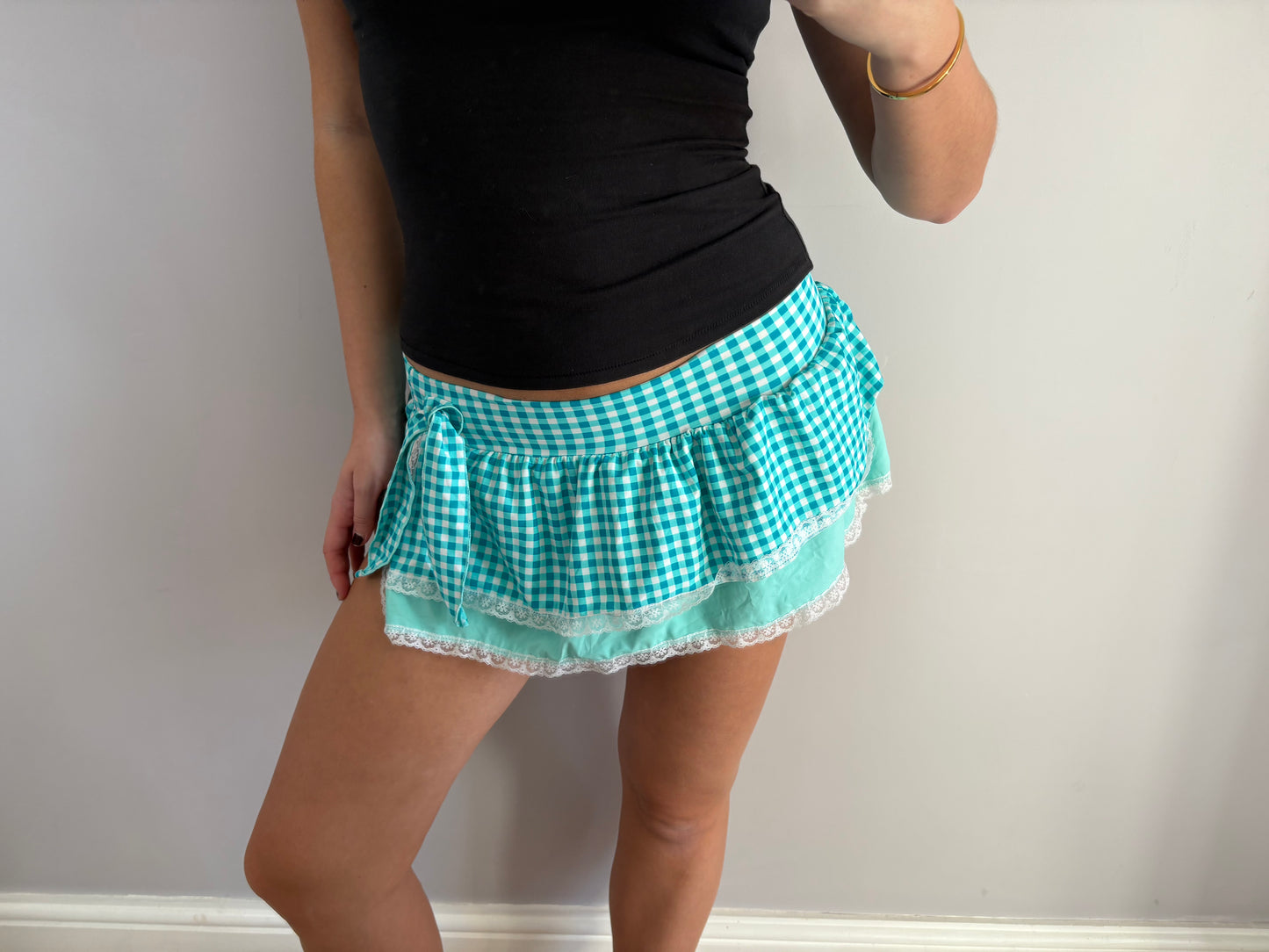 y2k mini skirt